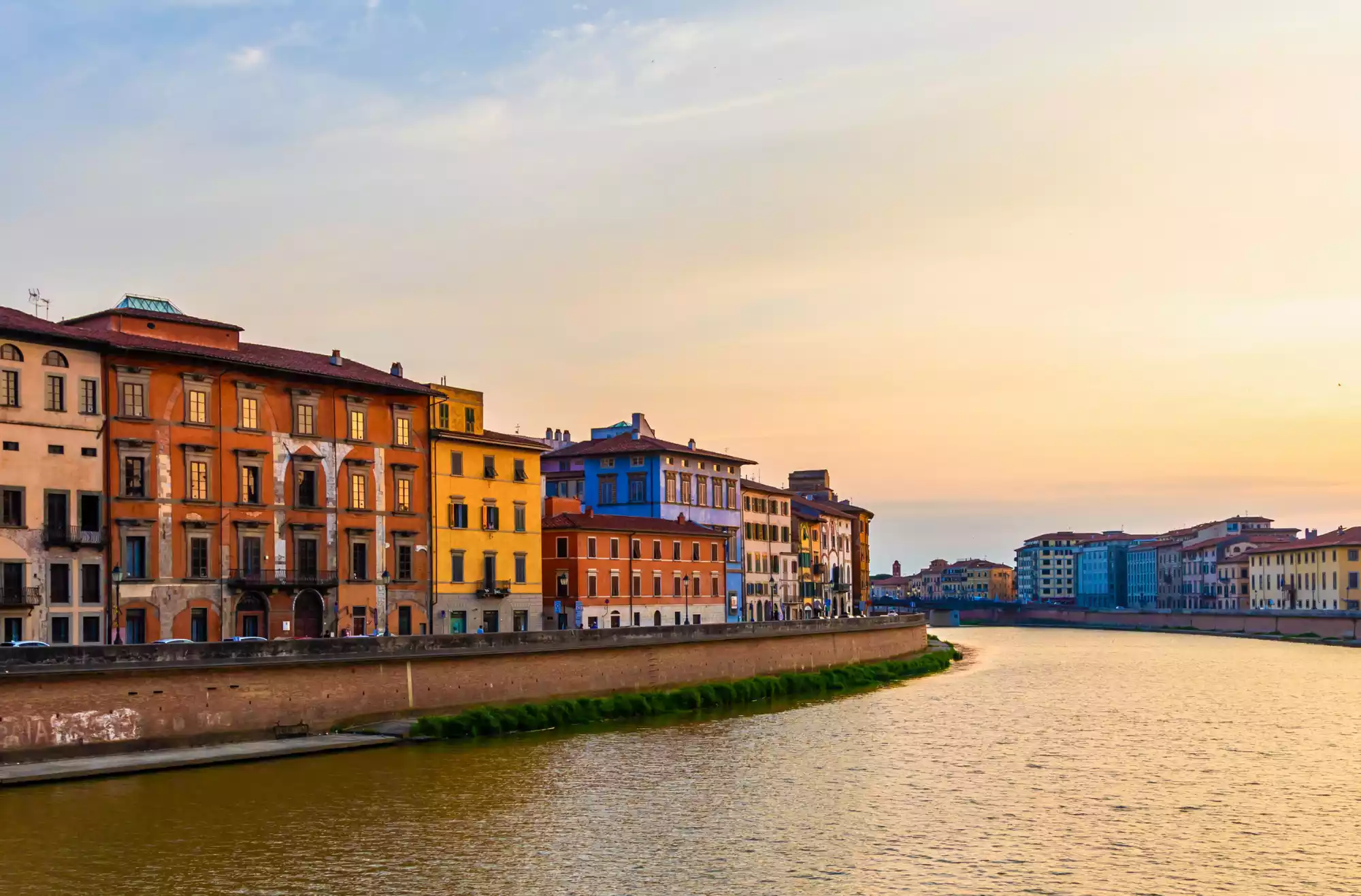 tramonto sull'Arno a Pisa