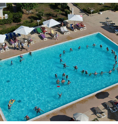 Piscina Villaggio Le Rosette