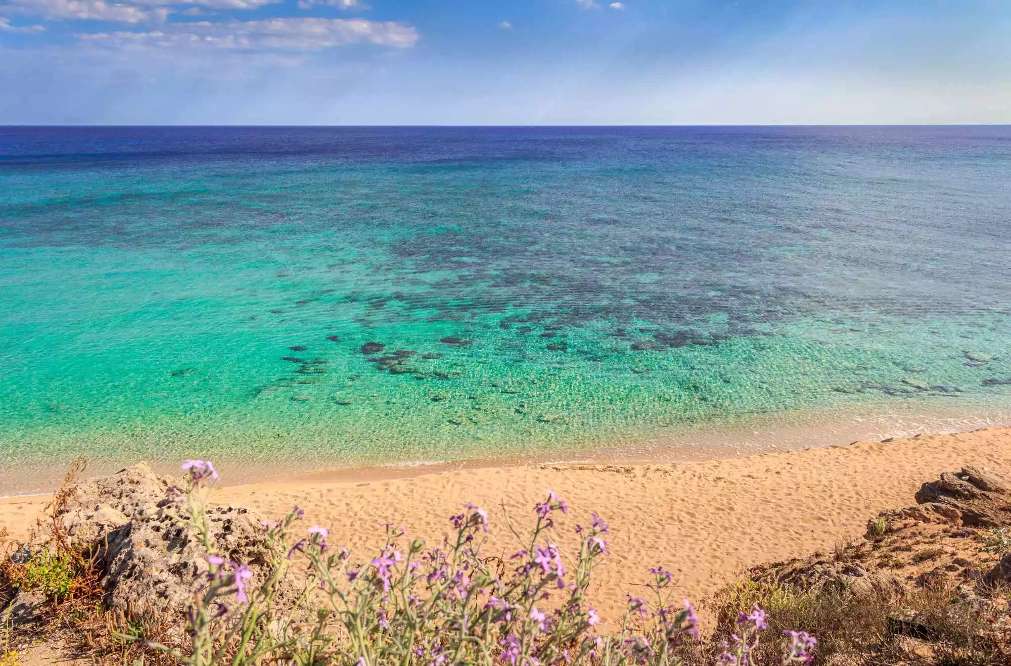 Spiaggia di Campomarino con dune e macchia mediterranea