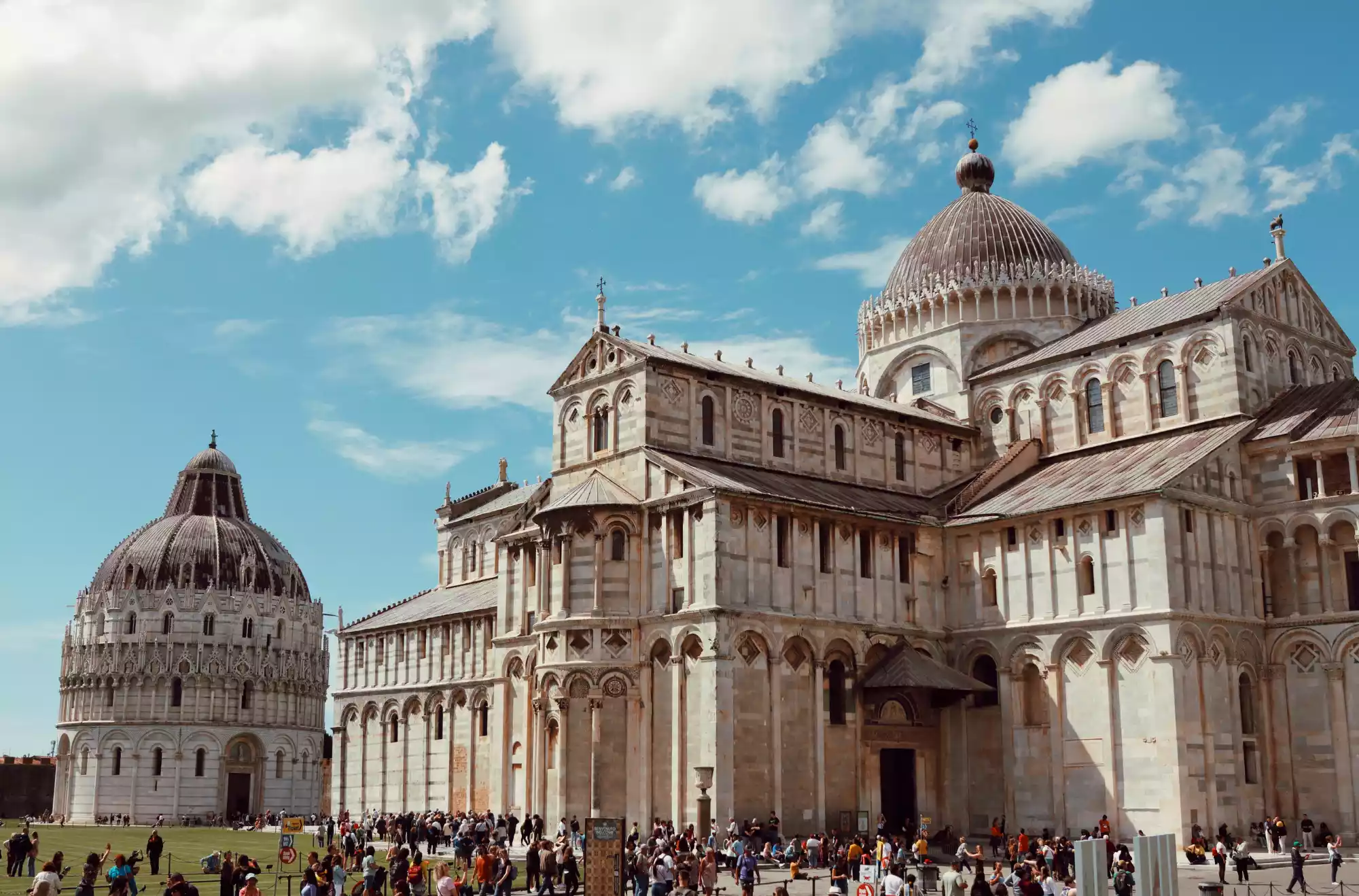 Piazza dei Miracoli a Pisa