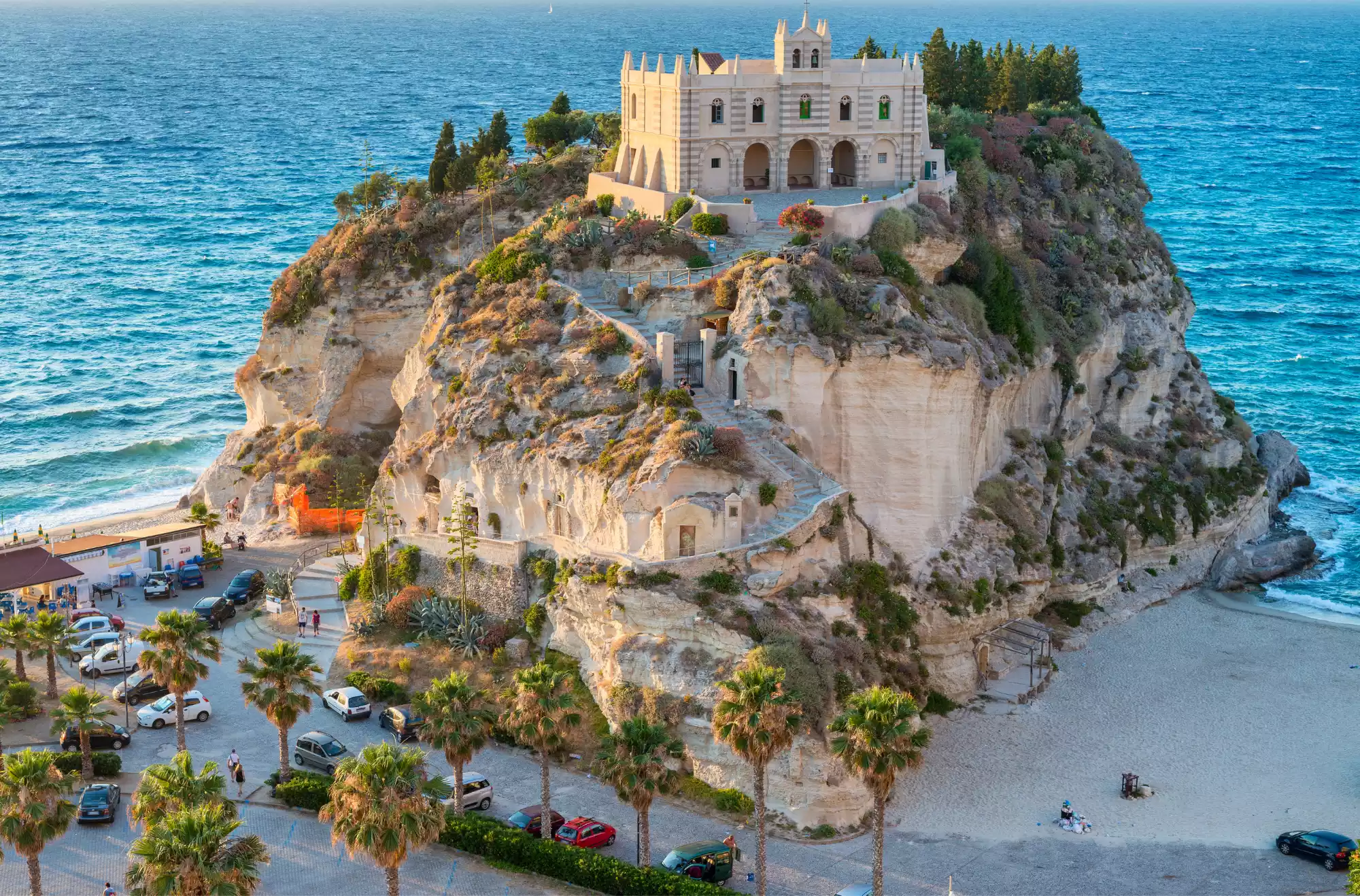 Santuario di Santa Maria dell’Isola a Tropea