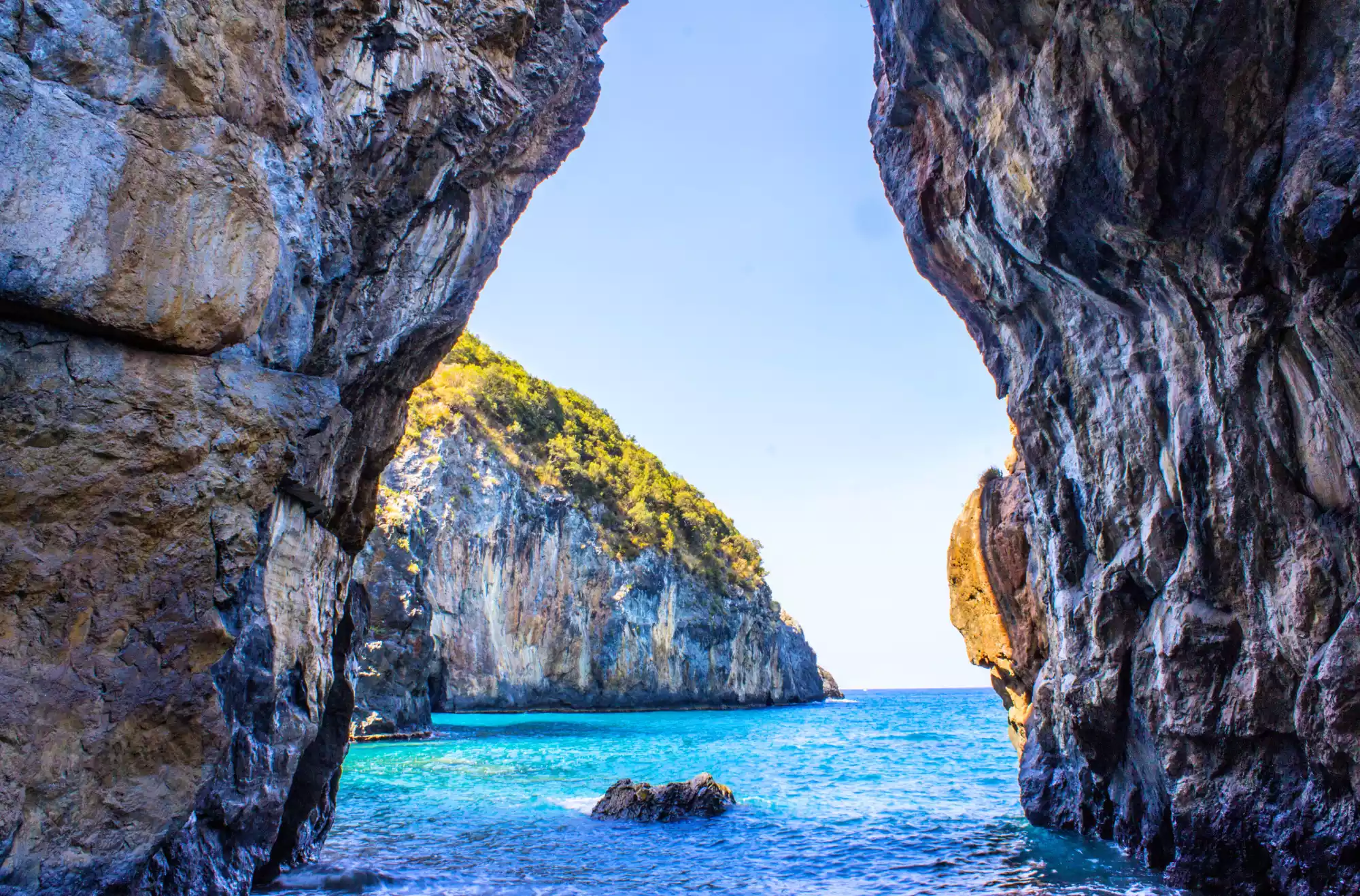 Spiaggia di Arco Magno