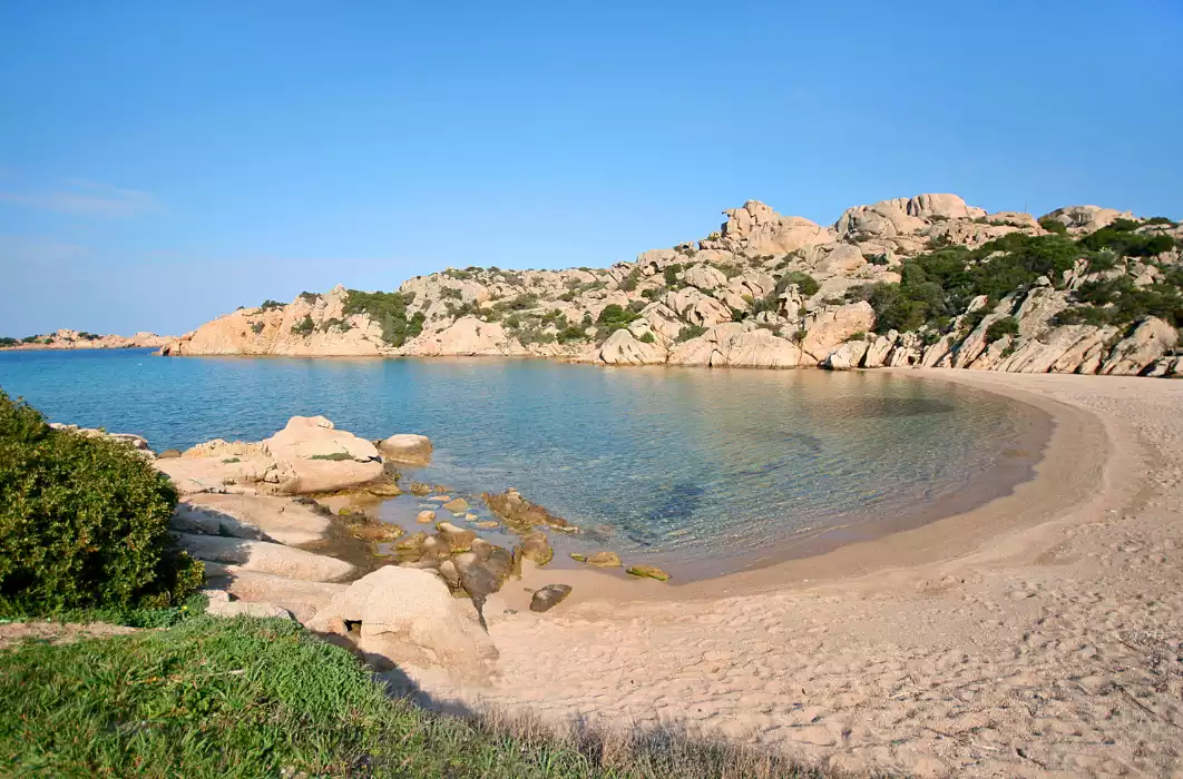Spiaggia di Spalmatore nell'Arcipelago della Maddalena