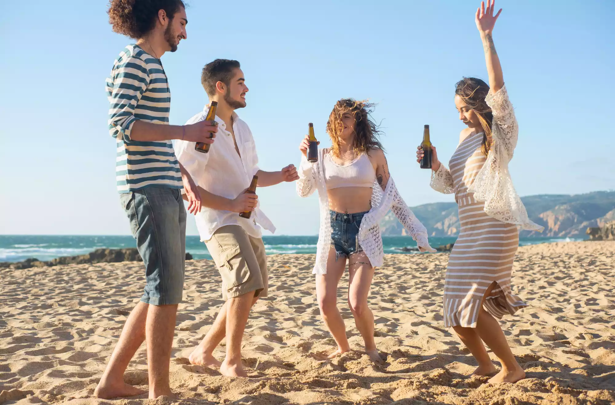 persone sulla spiaggia