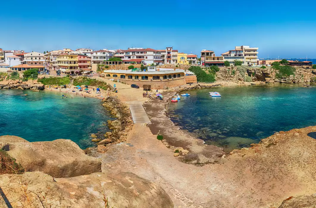 Borgo di Le Castella visto dal Castello Aragonese