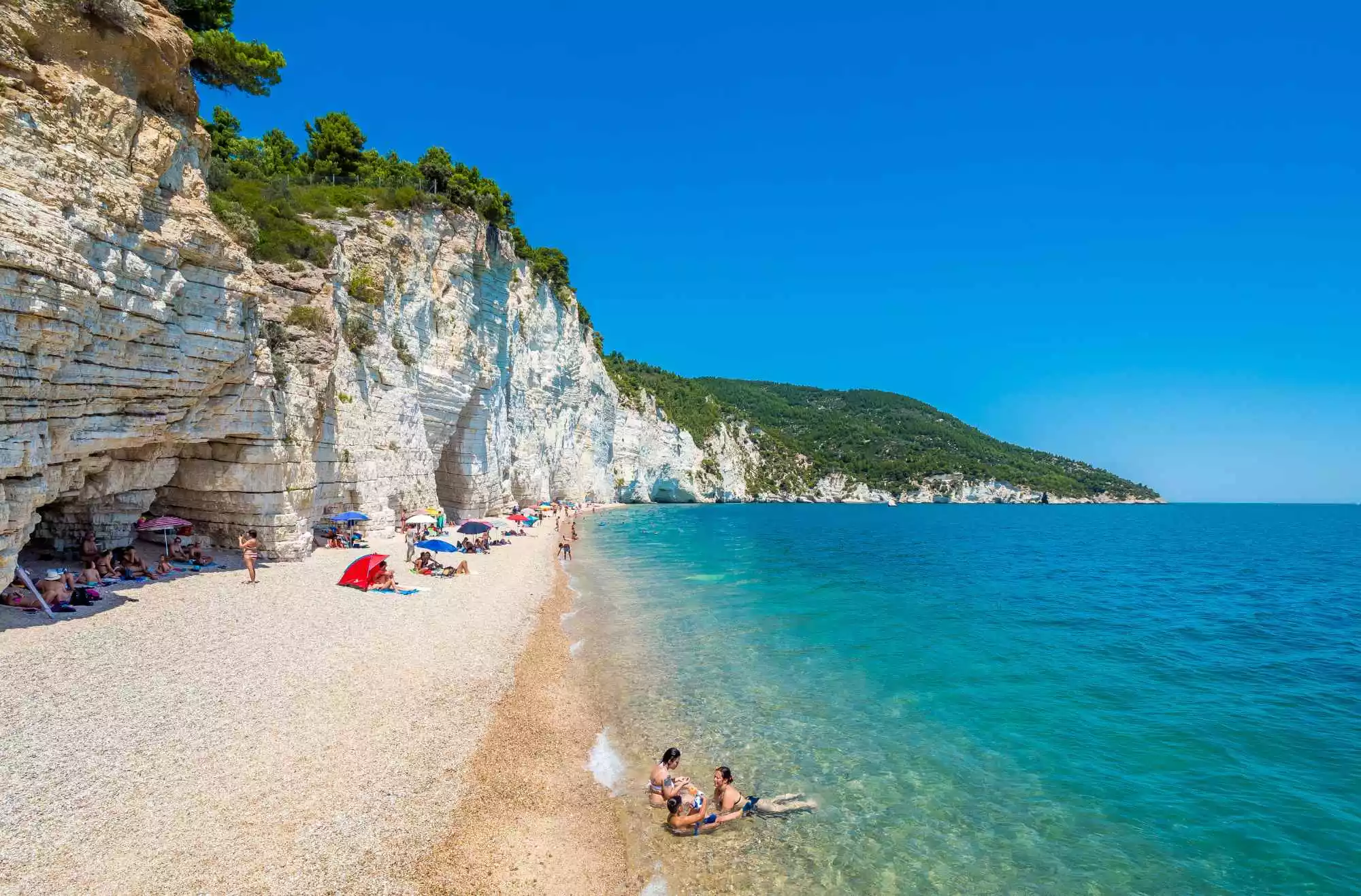 spiaggia-di-mattinata-italia