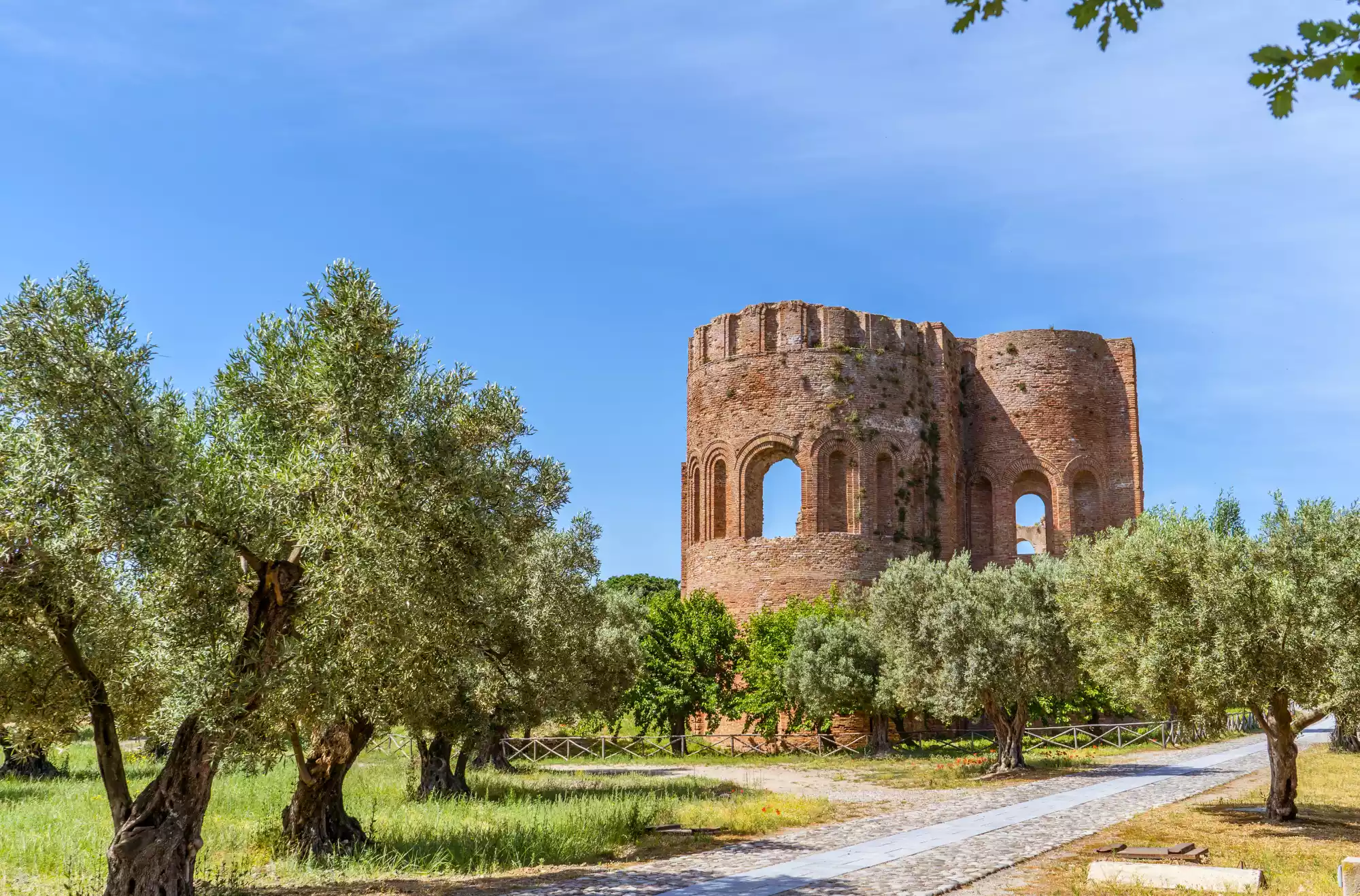immagine interno dello Scolacium a Squillace