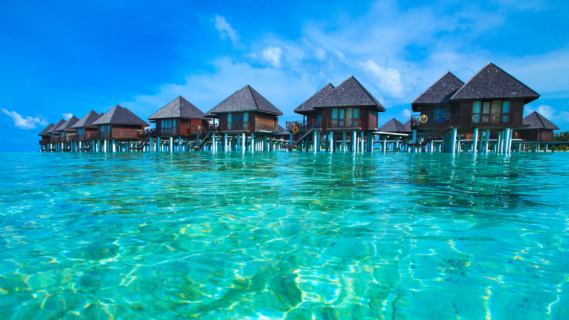 Combinato Dubai Maldive - Centara Mirage Beach Resort & Embudu Village Resort