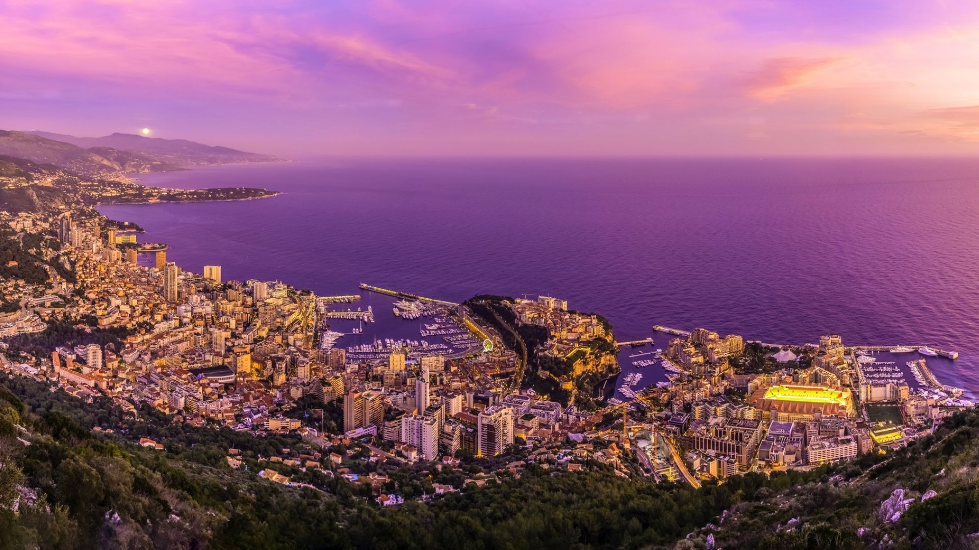 Tour Costa Azzurra, profumo di mare e di fiori con Pullman da Milano