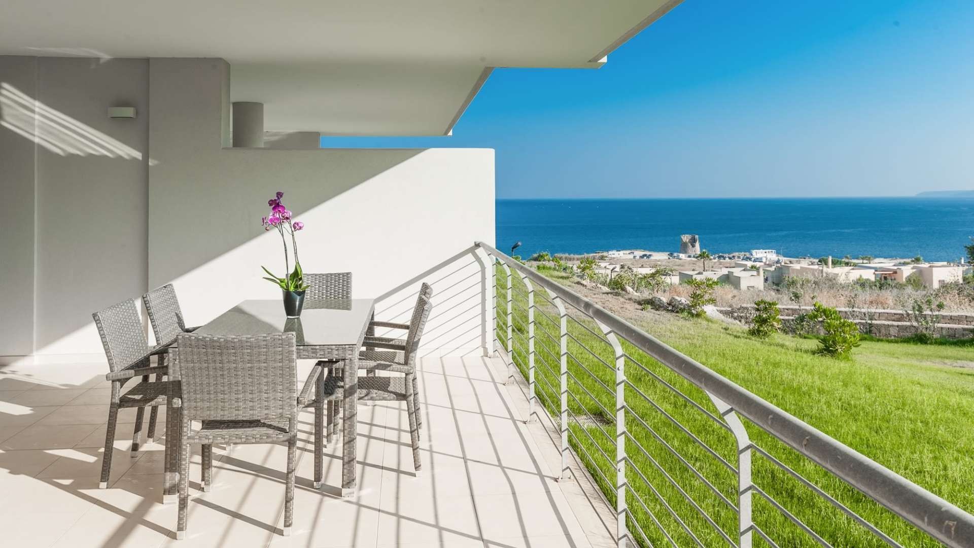 19 Summer Suites