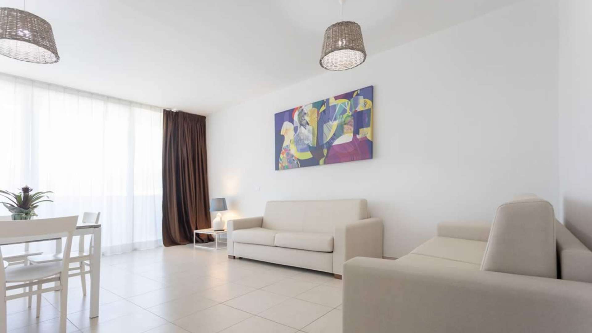 19 Summer Suites