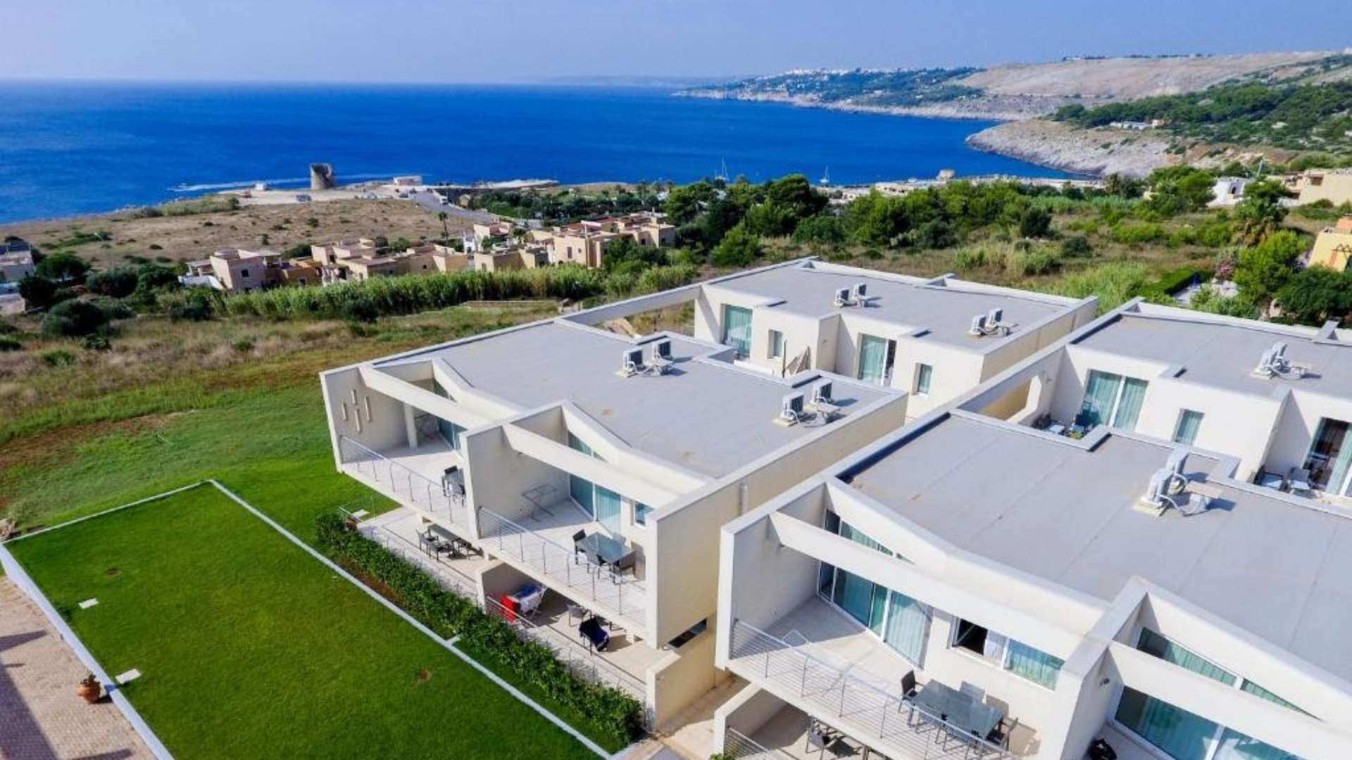 19 Summer Suites
