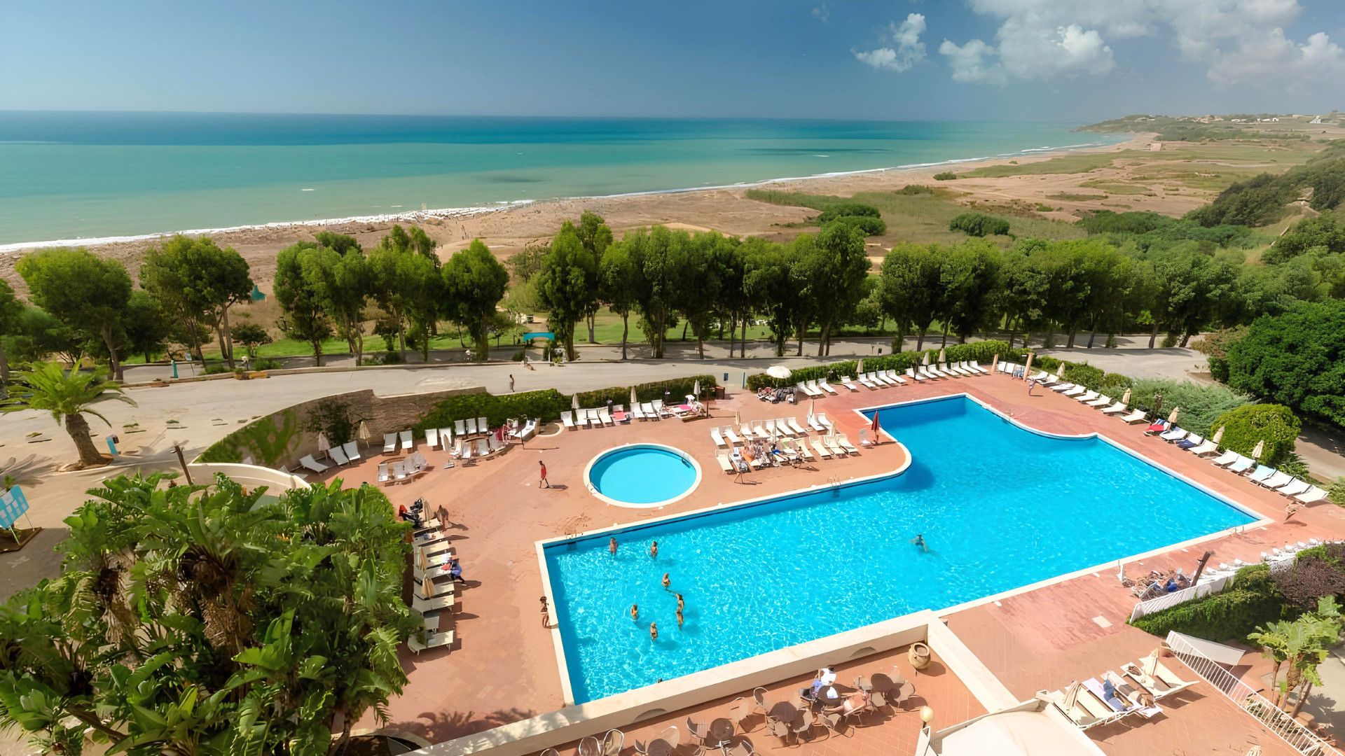 Paradise Beach Resort