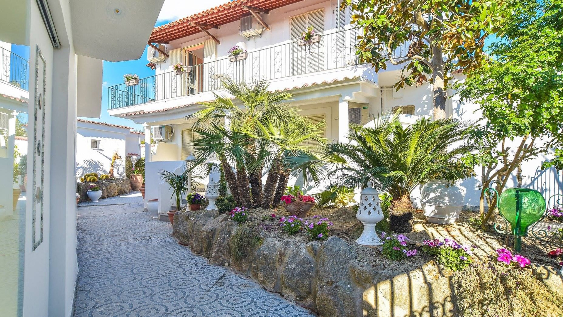 Junior Village