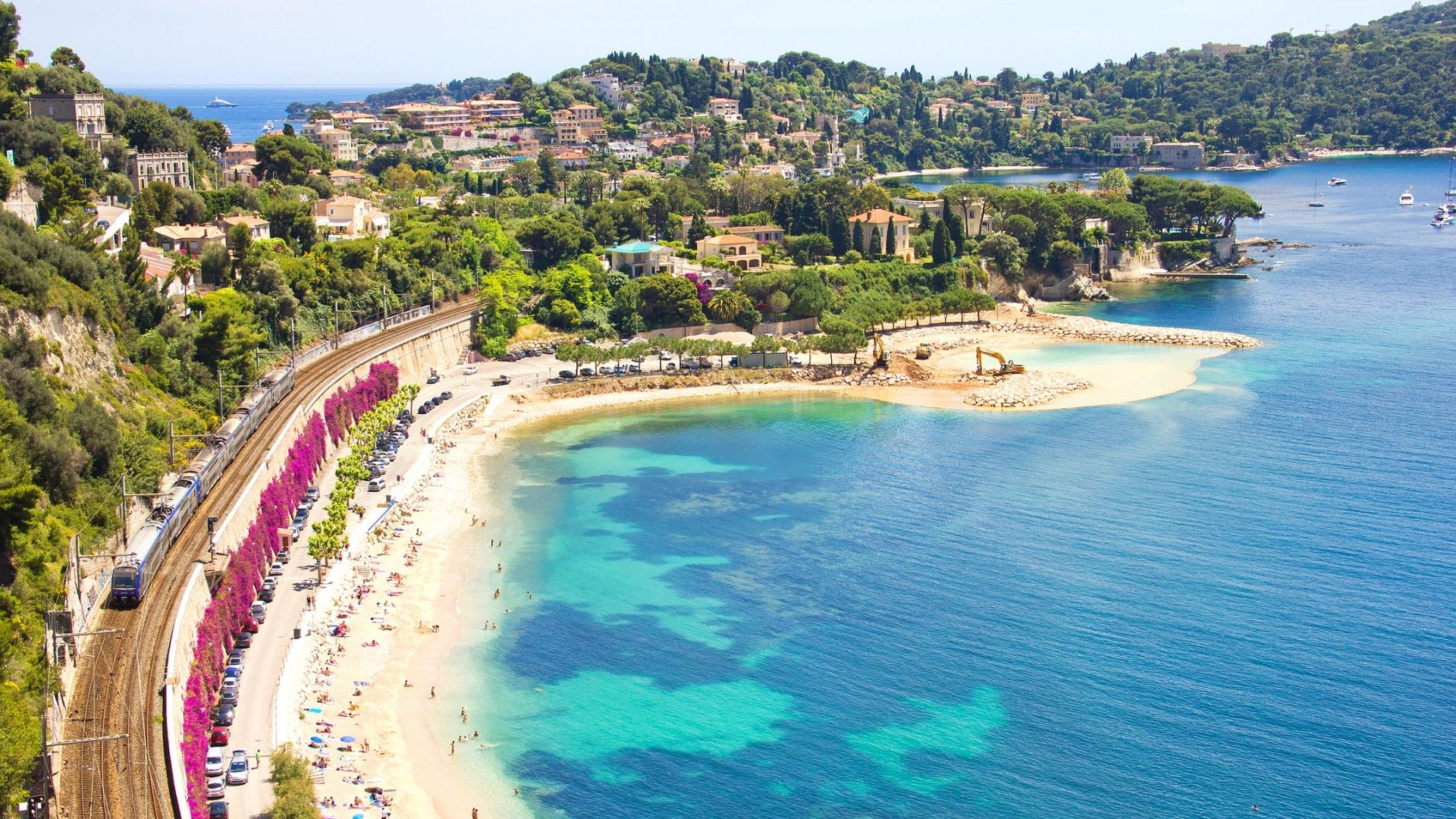 Tour Costa Azzurra, profumo di mare e di fiori con Pullman da Milano