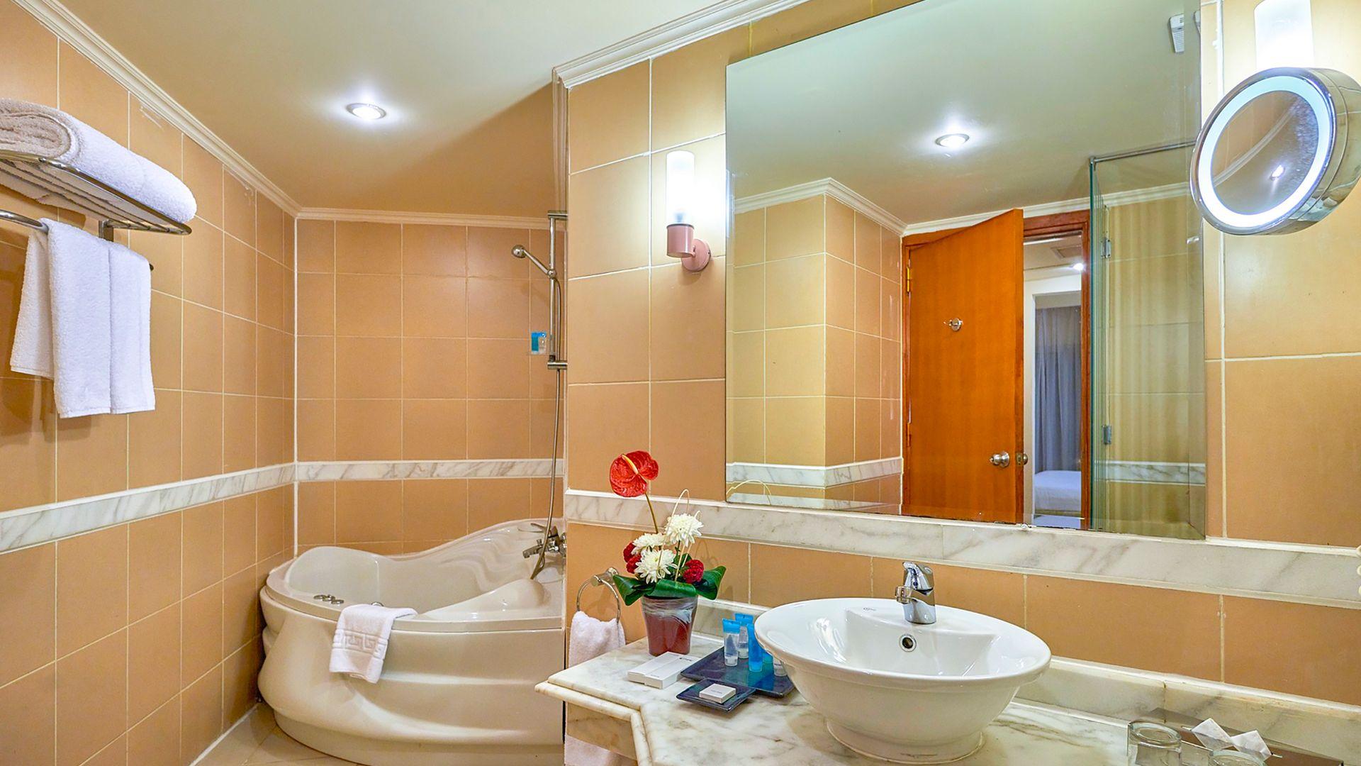 Parrotel Beach Resort