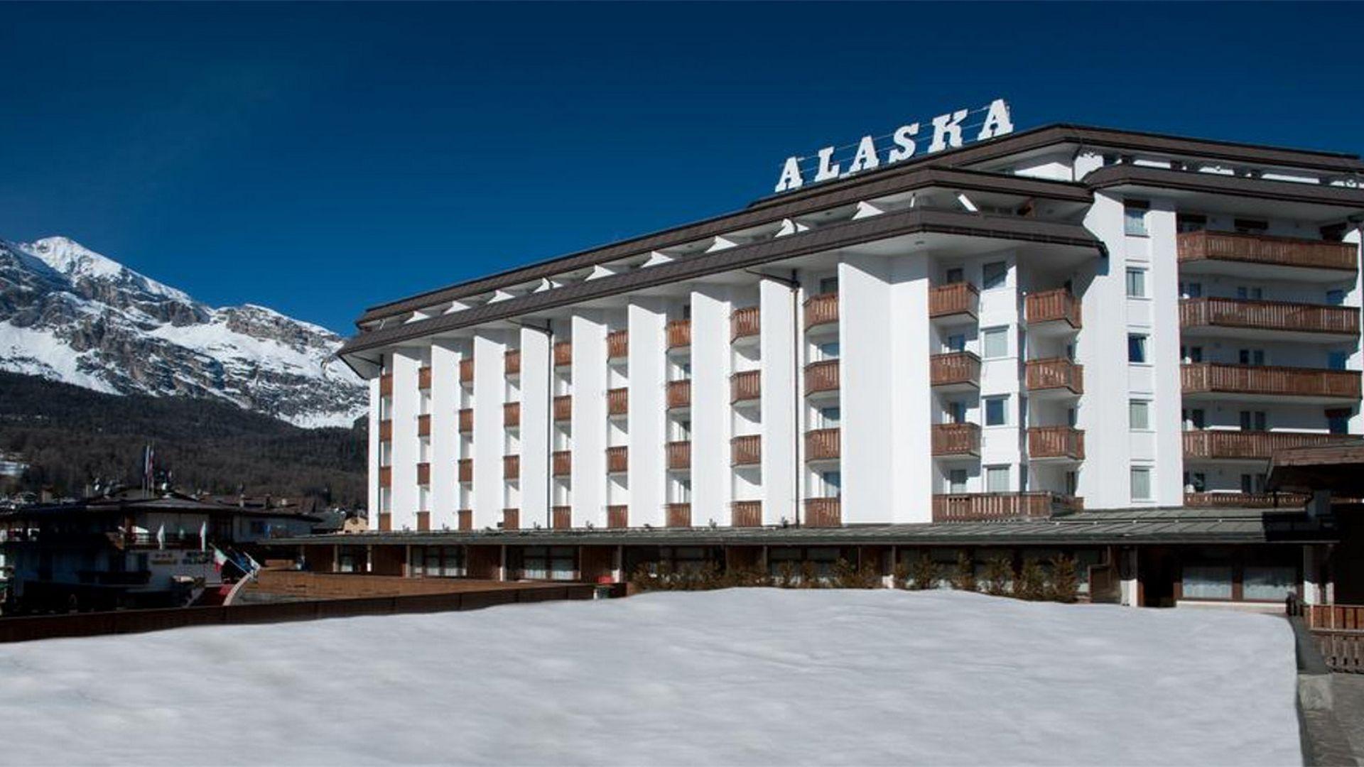 Hotel Alaska Cortina