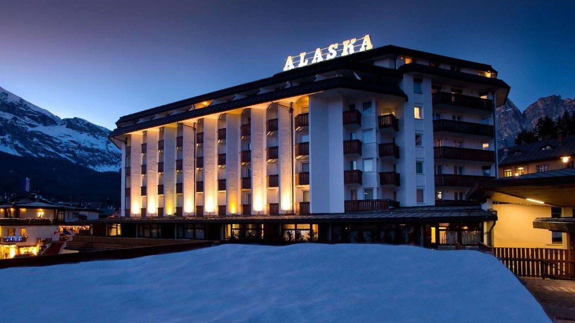 Hotel Alaska Cortina