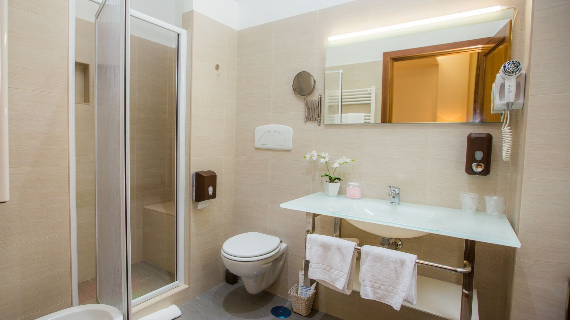 Caesar Place Roma