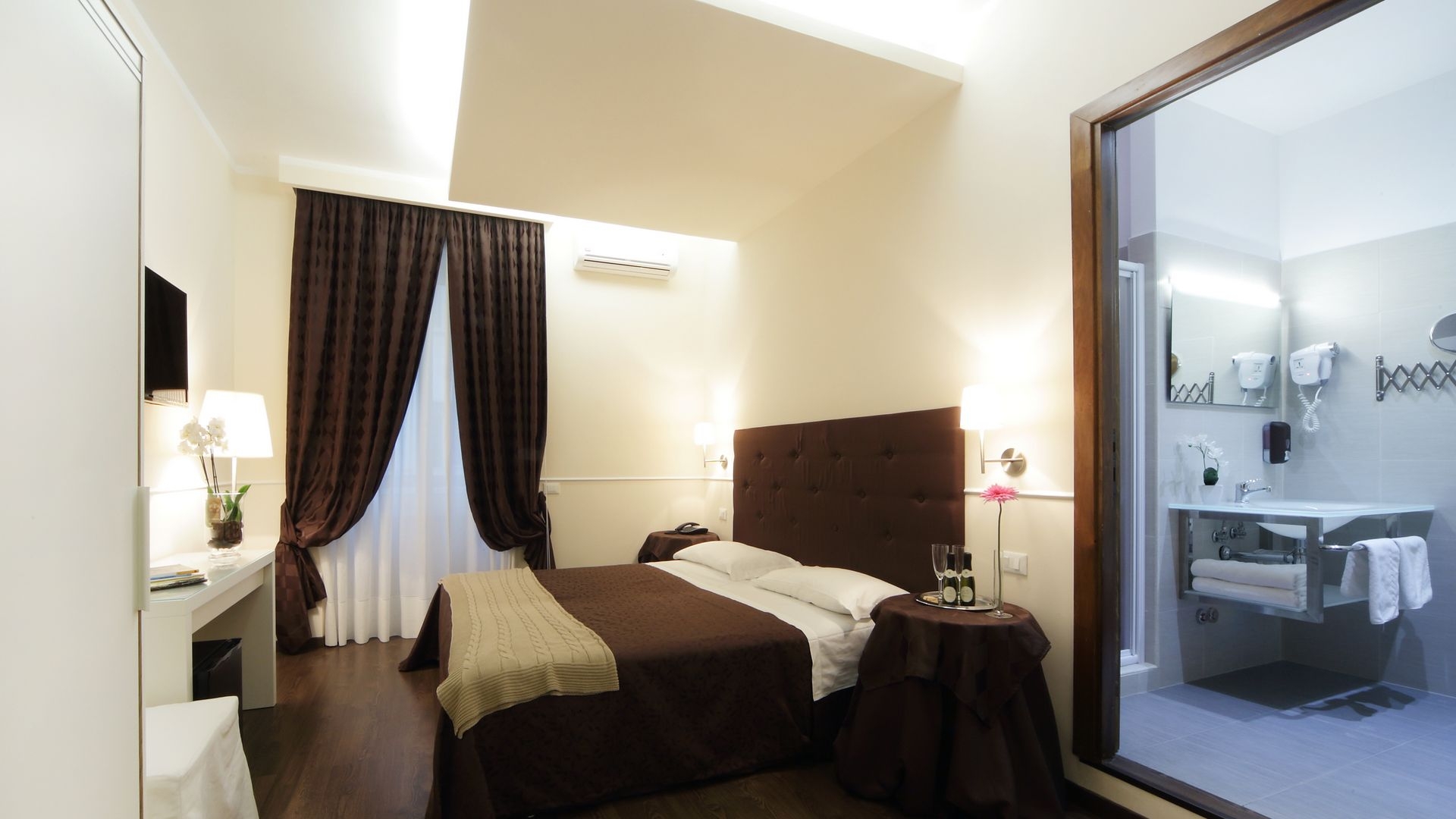 Caesar Place Roma