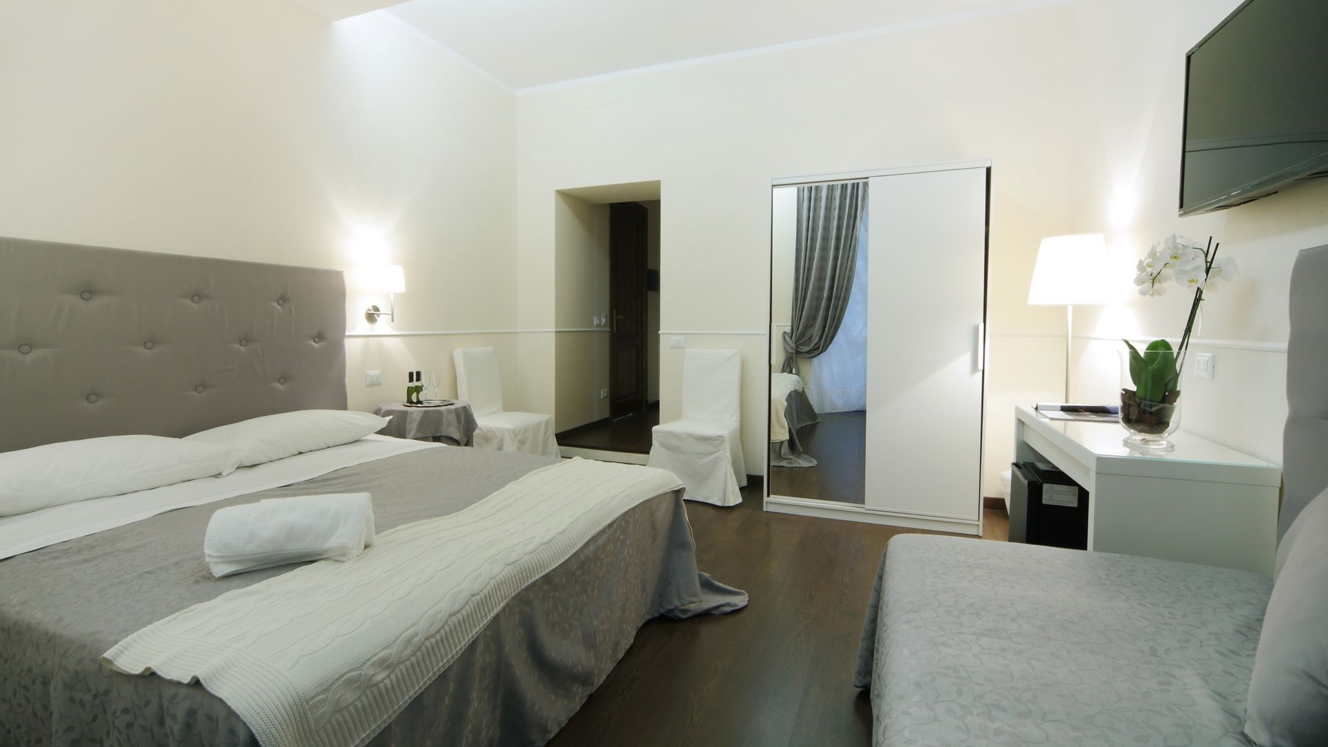 Caesar Place Roma
