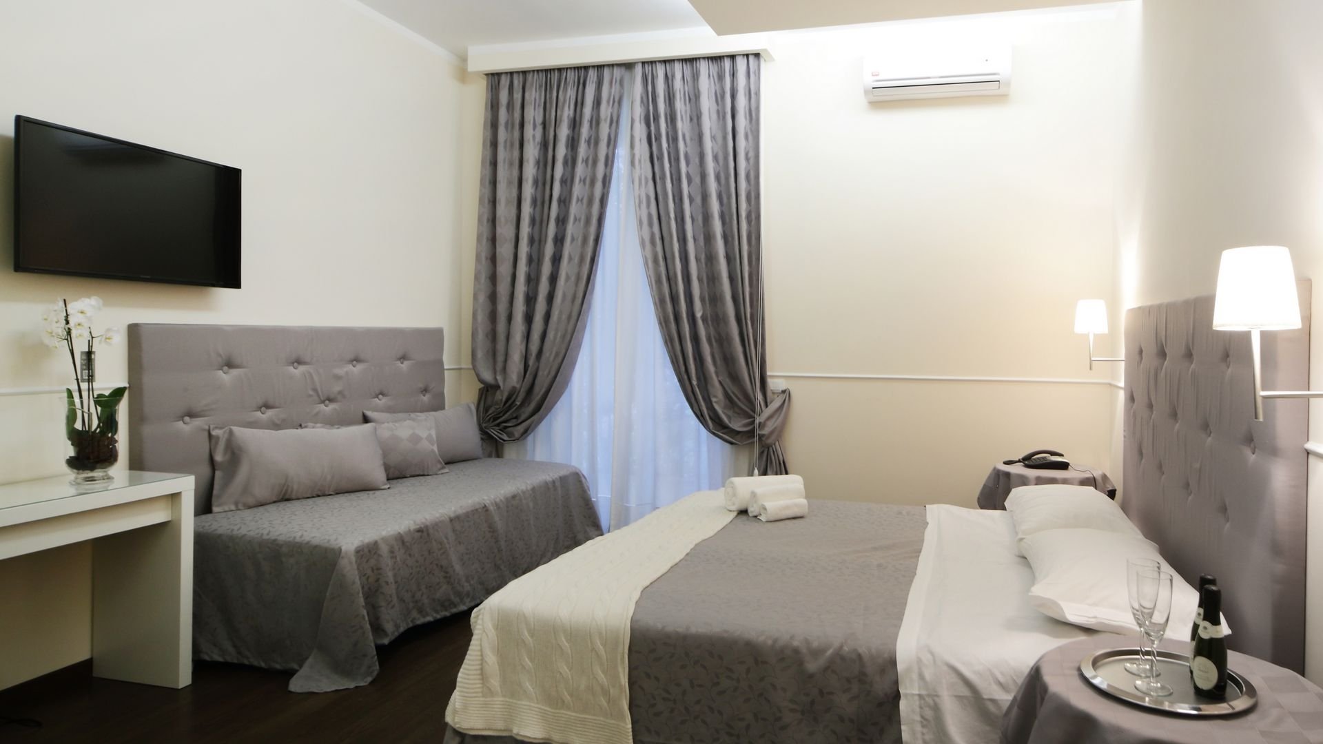 Caesar Place Roma