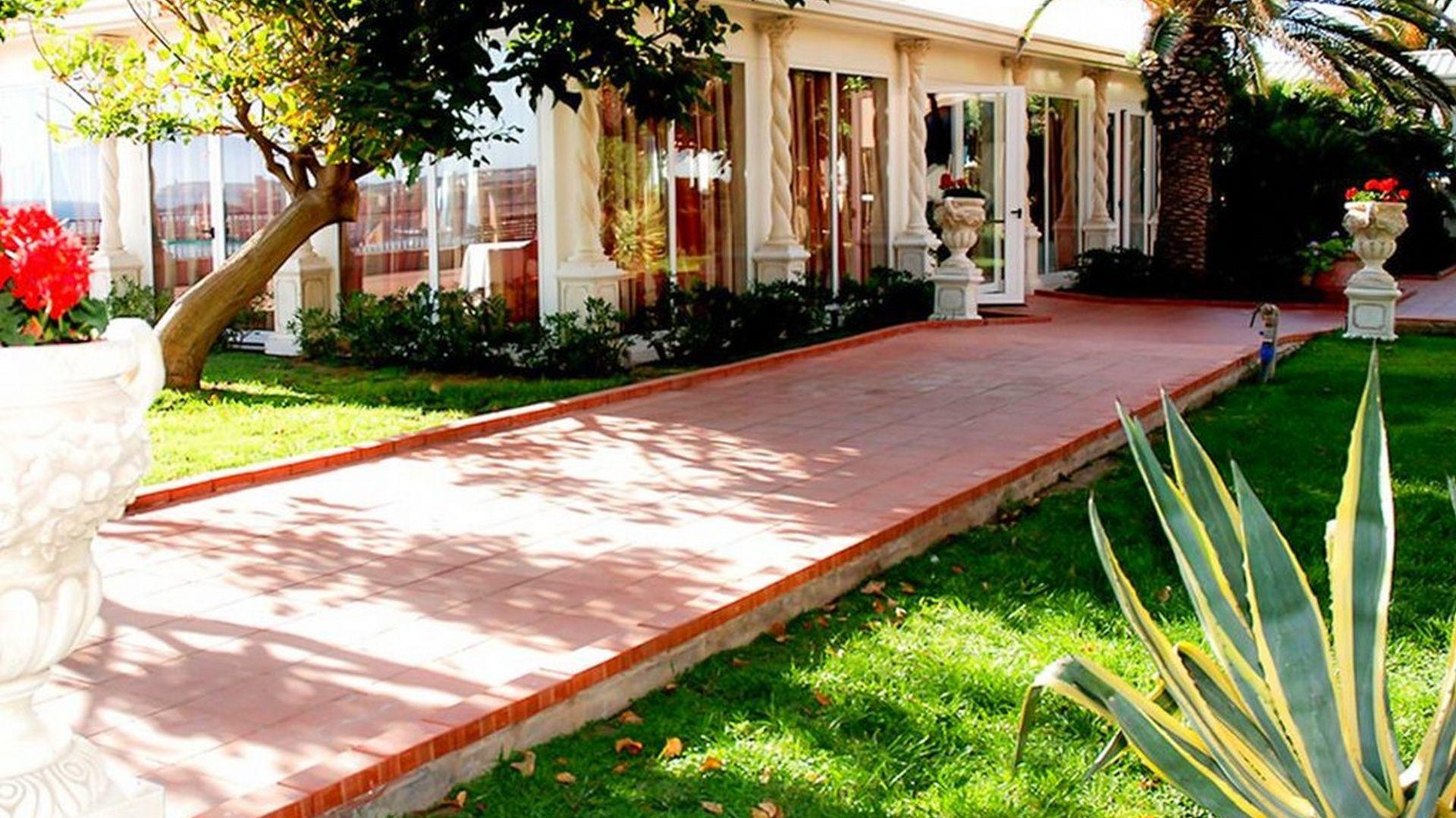TH Cinisi Florio Park Hotel