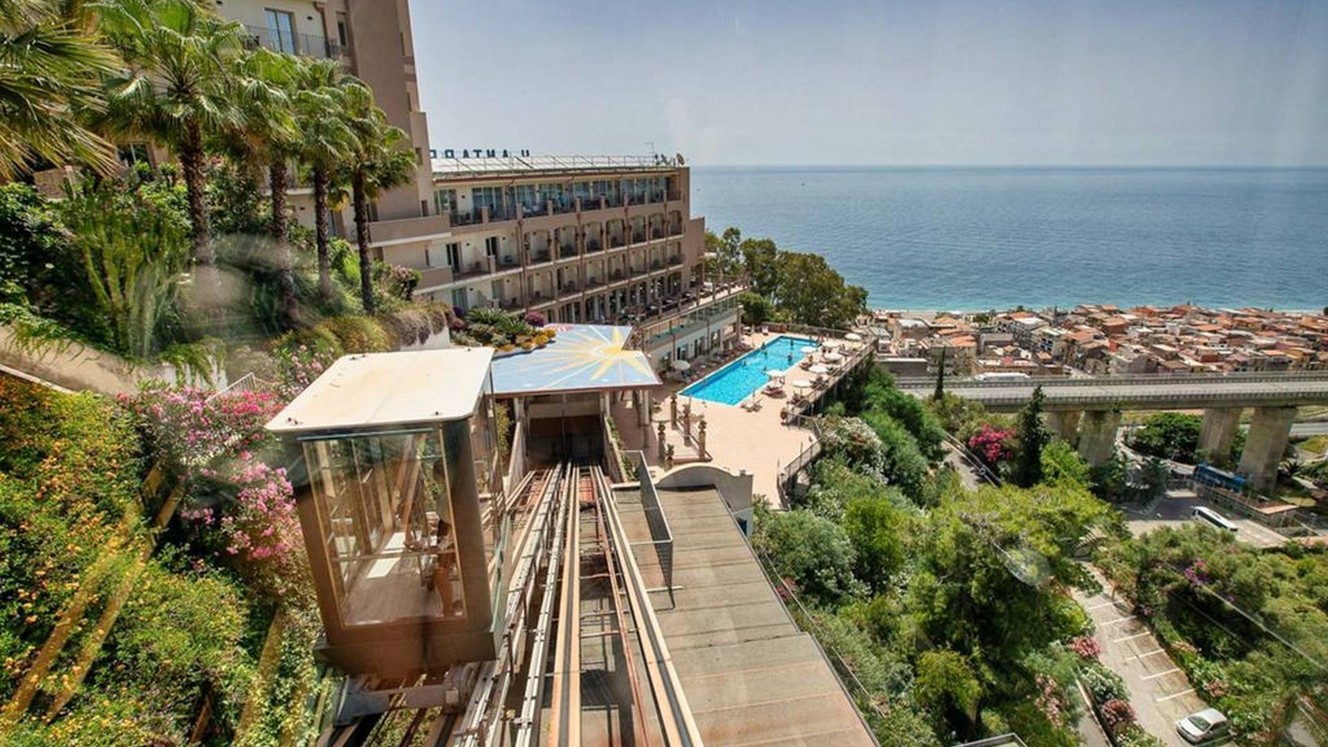 Hotel Antares