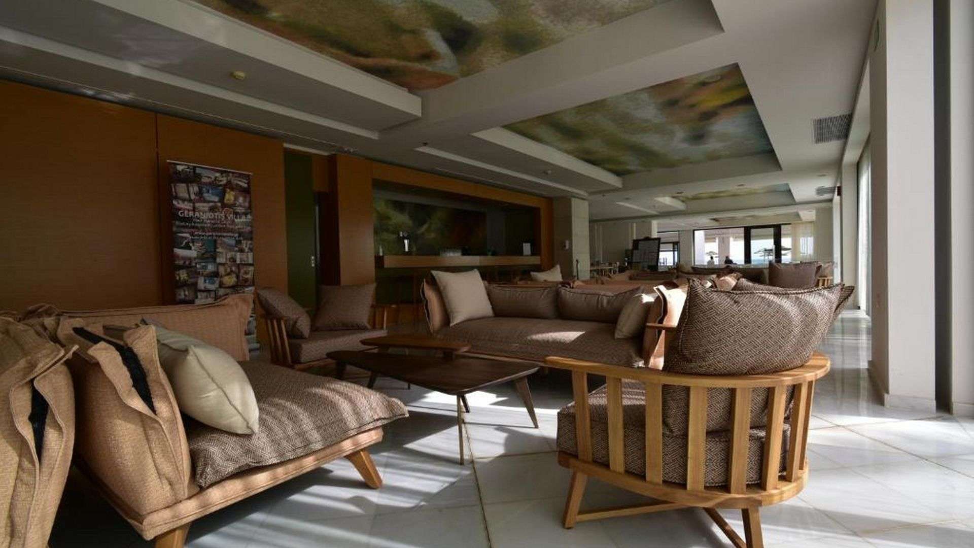 Hotel Geraniotis
