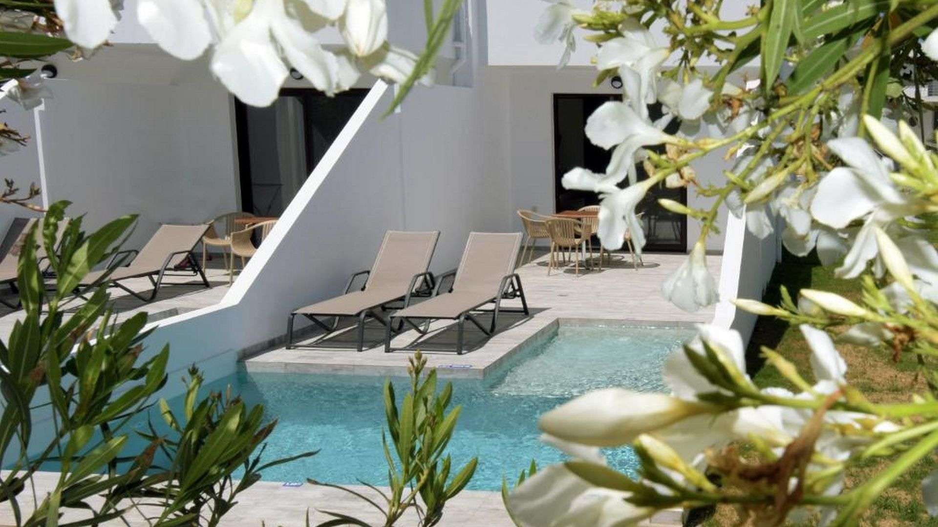Hotel Geraniotis