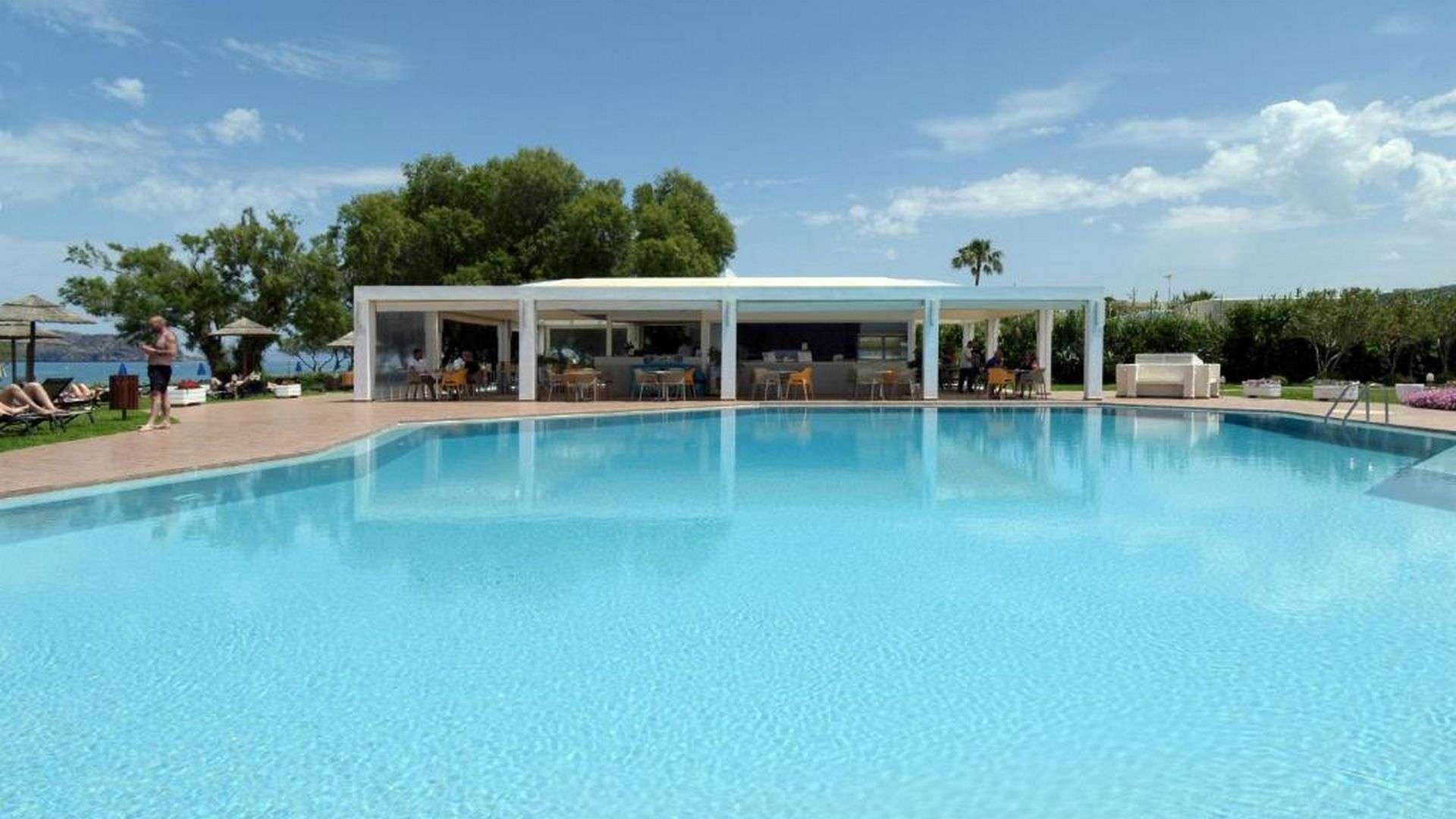 Hotel Geraniotis