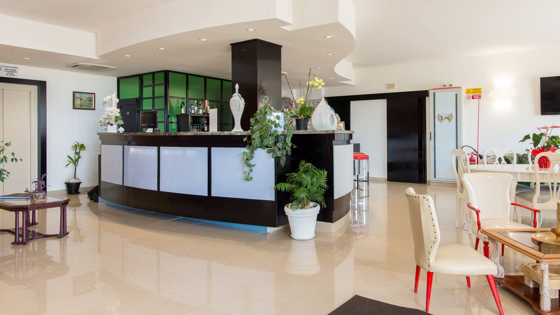 Lamanna's Hotel
