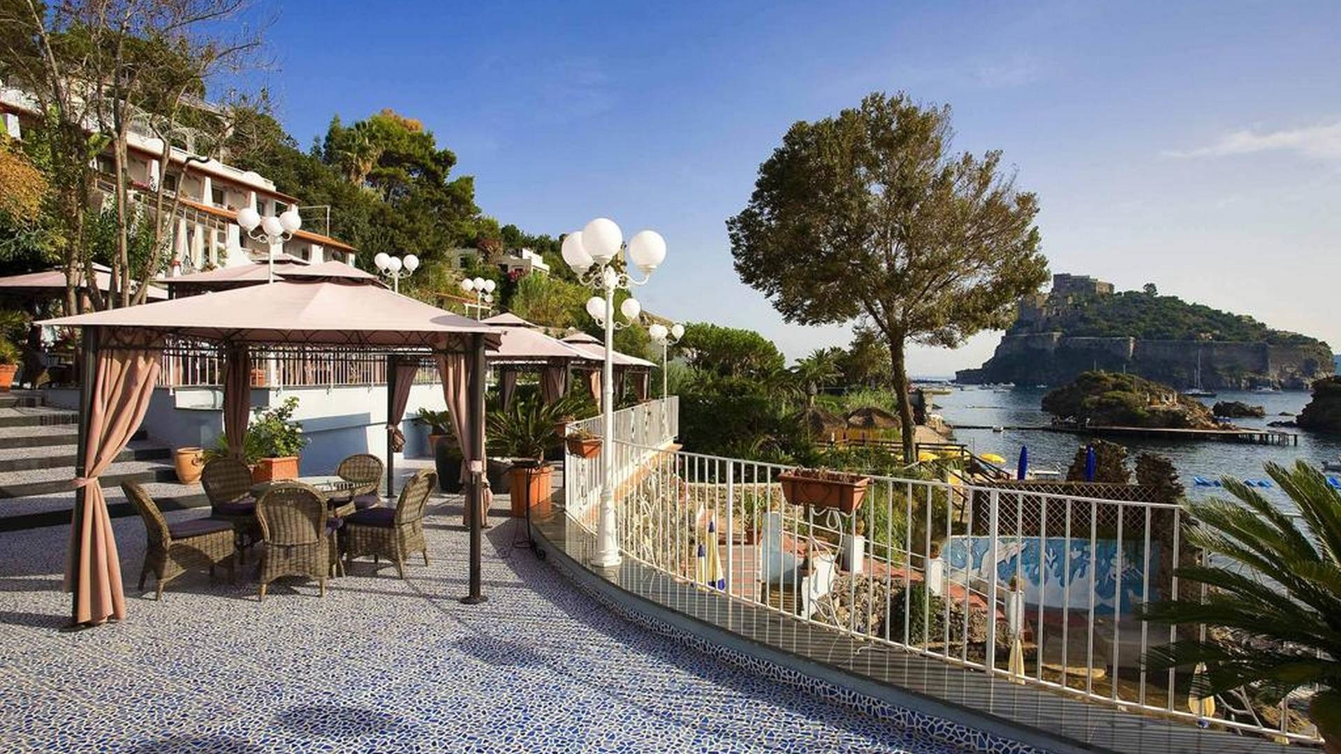 Strand Hotel Delfini