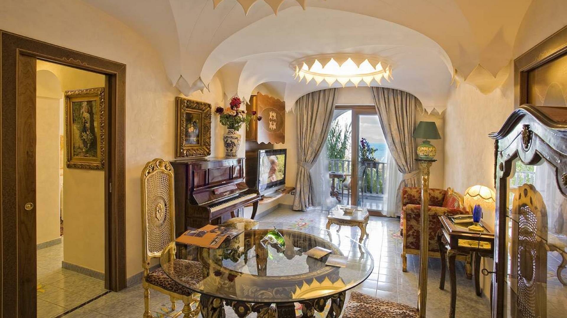 Strand Hotel Delfini