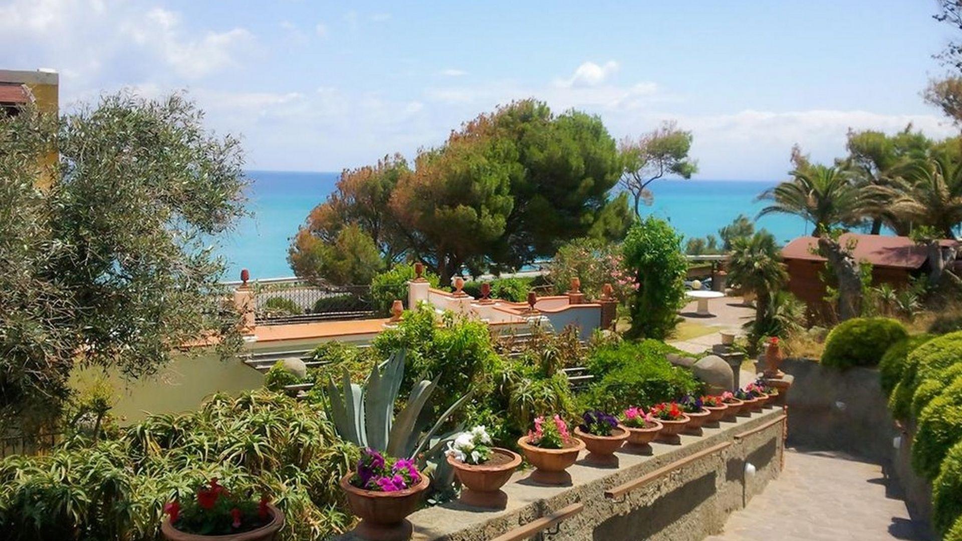 Villa Ridente Resort
