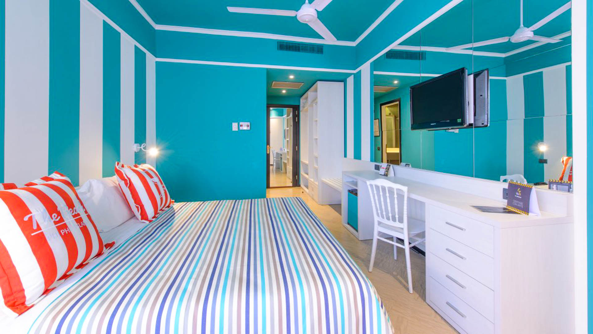 Admiral Art Hotel