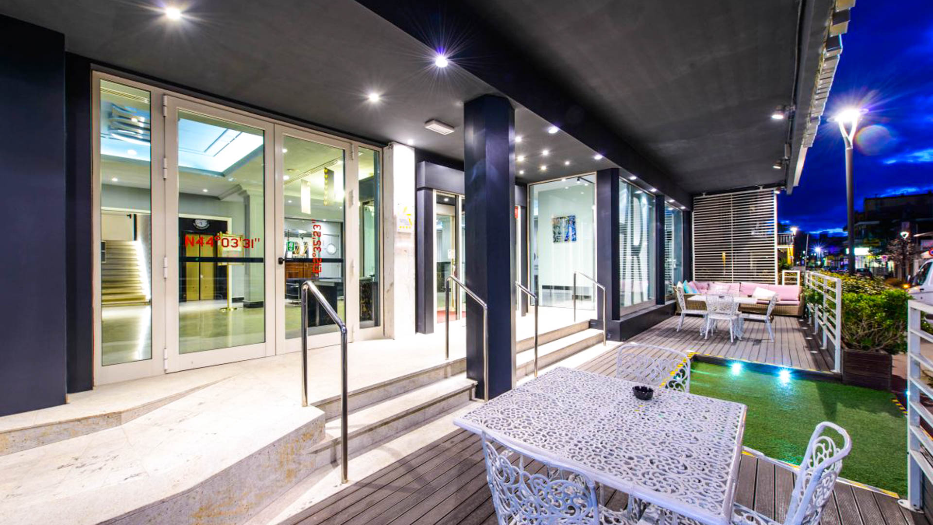 Admiral Art Hotel