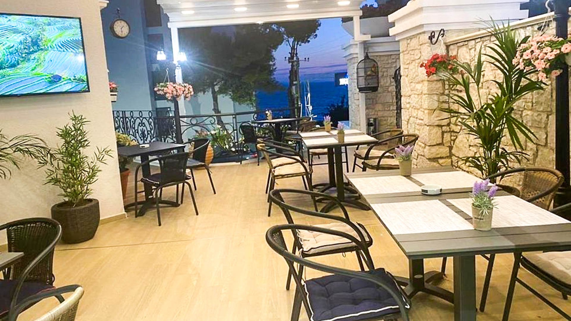 Hotel Ami Mar