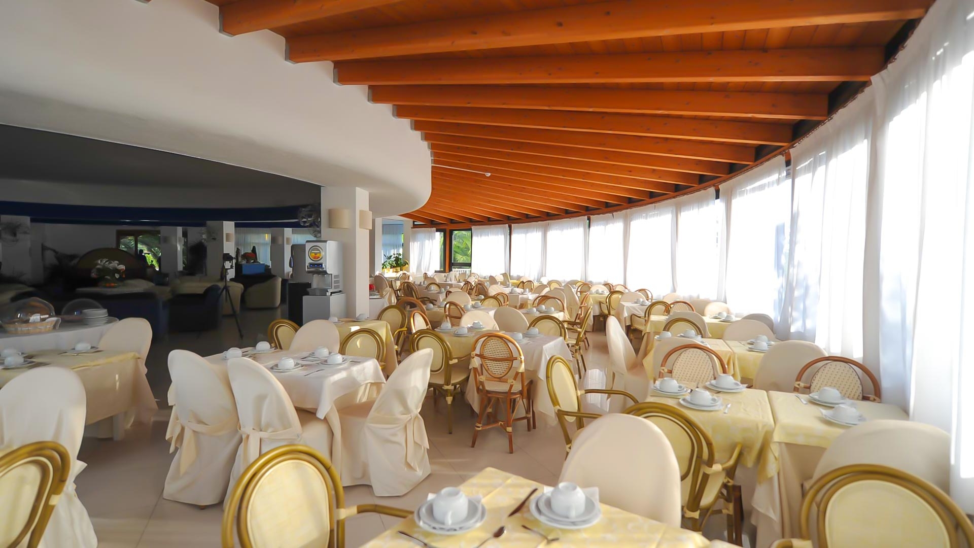Mira Hotel
