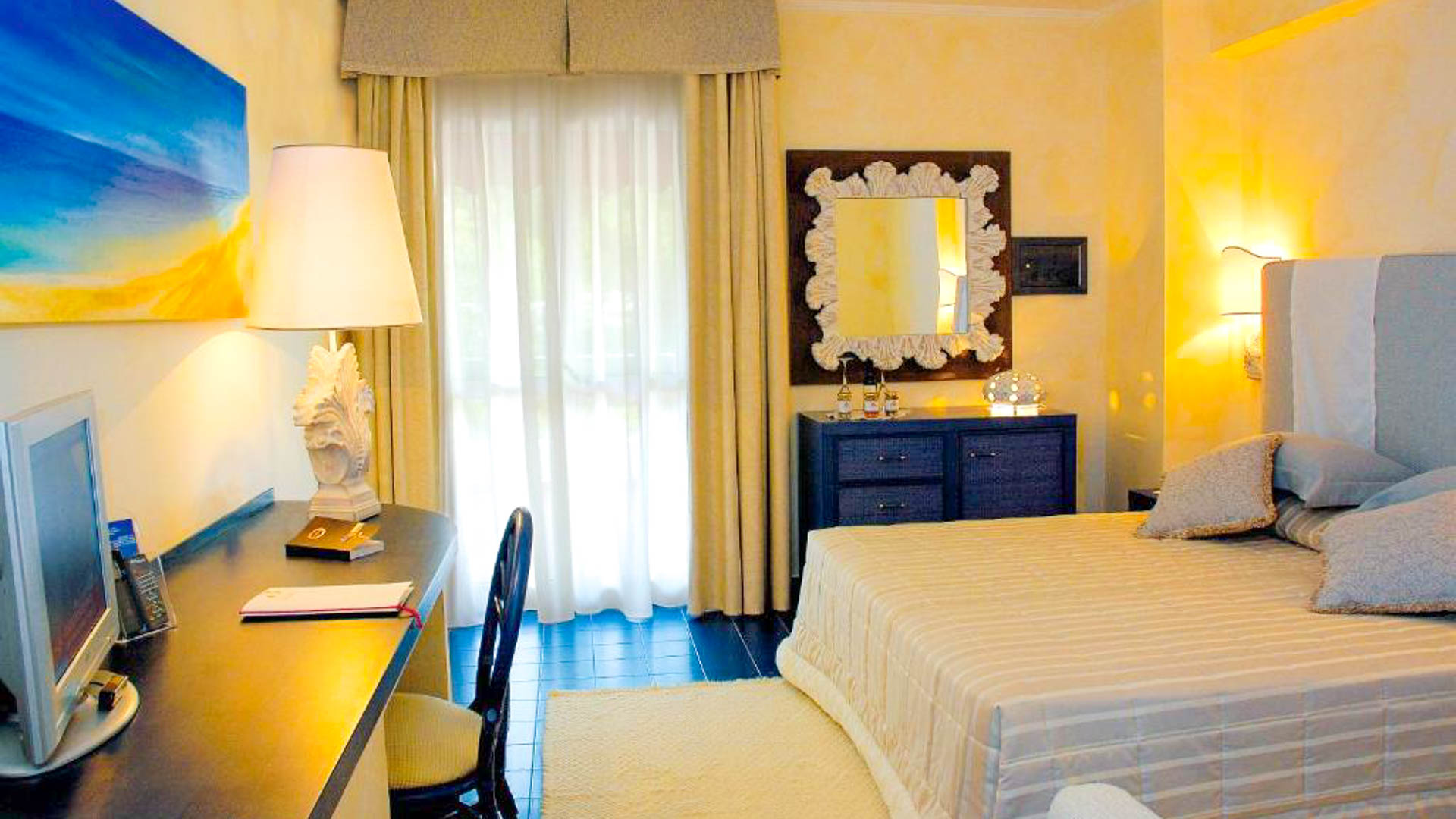 Baia dei Faraglioni Resort