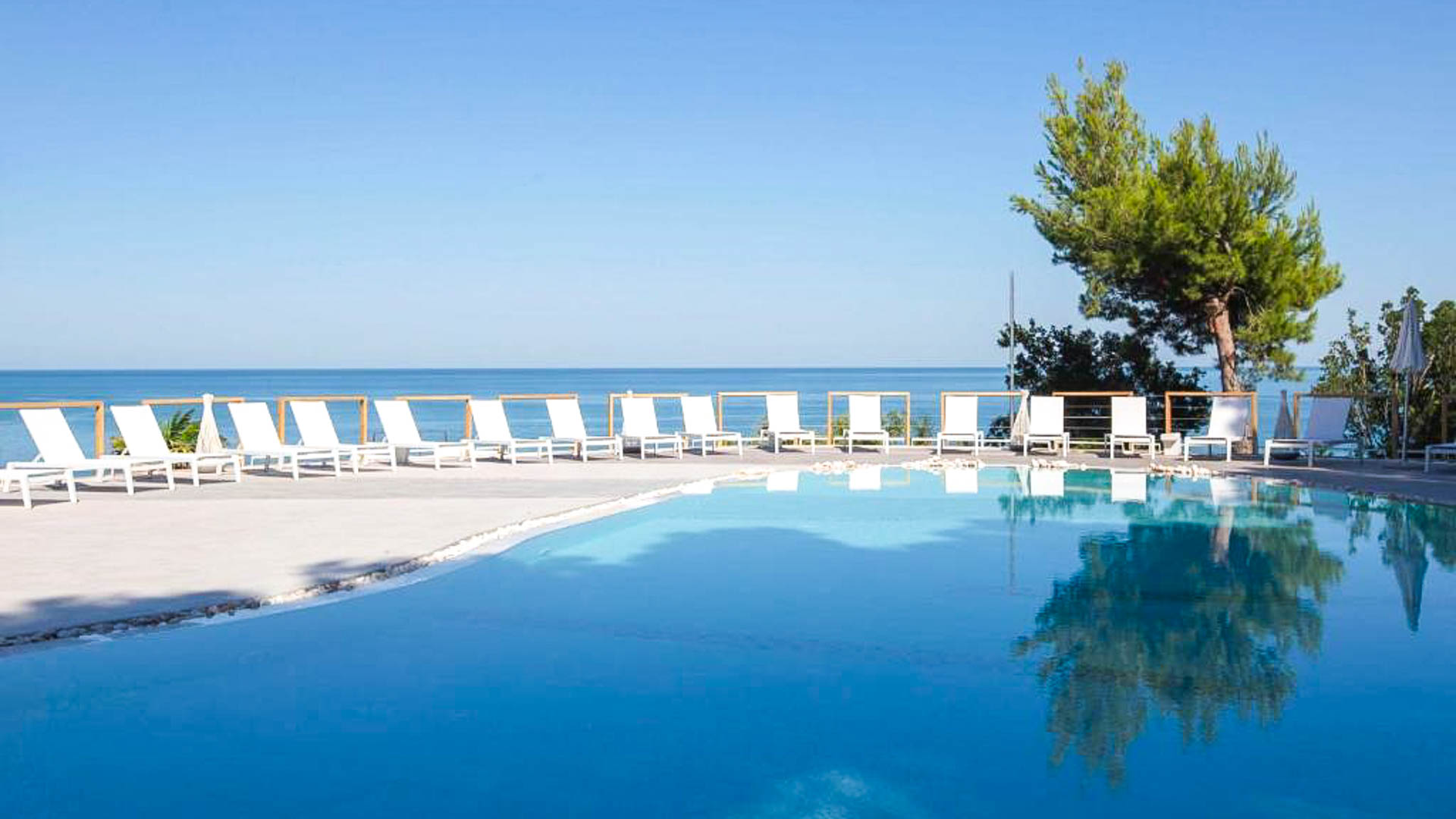 Baia dei Faraglioni Resort