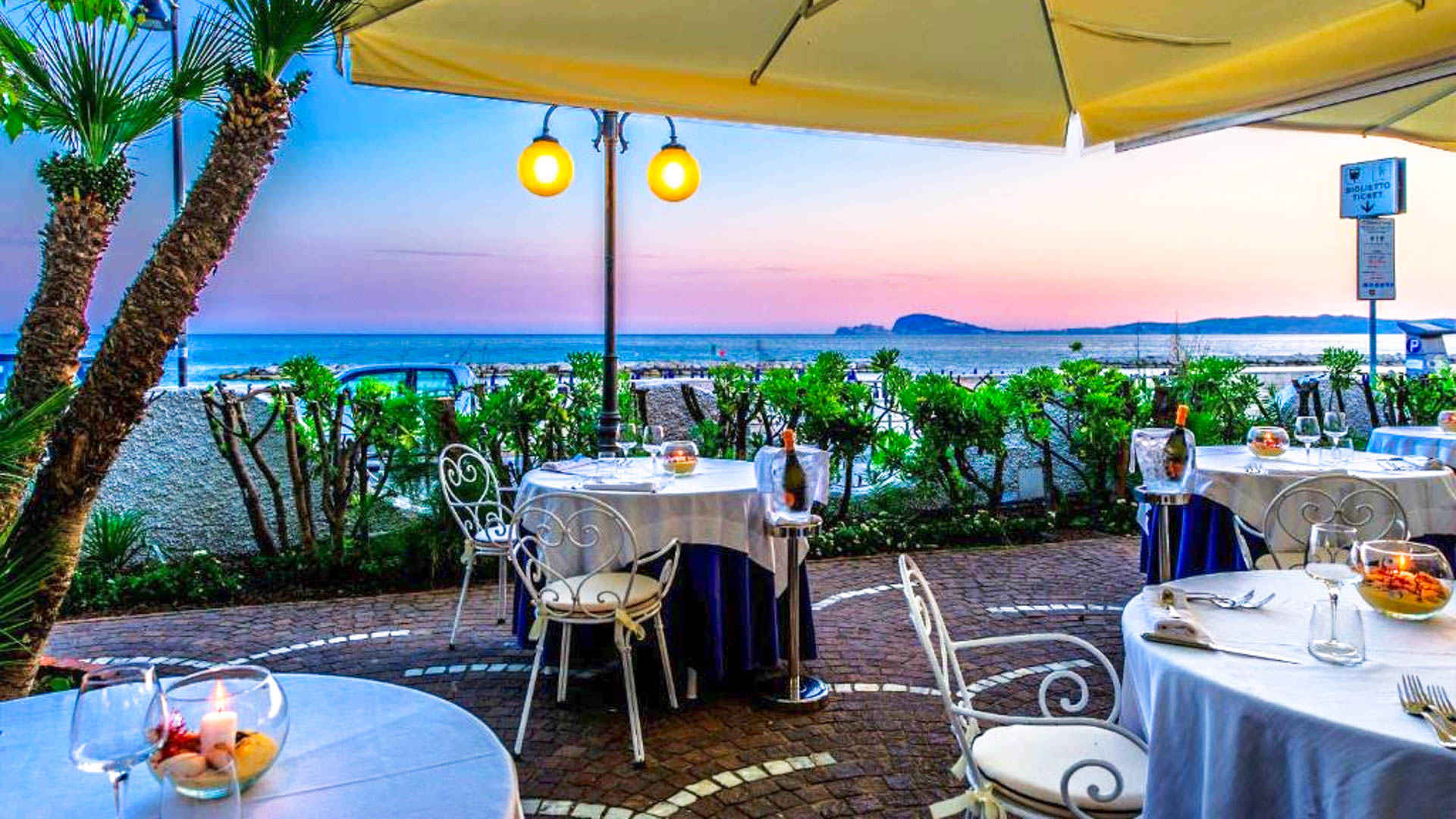 Bajamar Beach Hotel