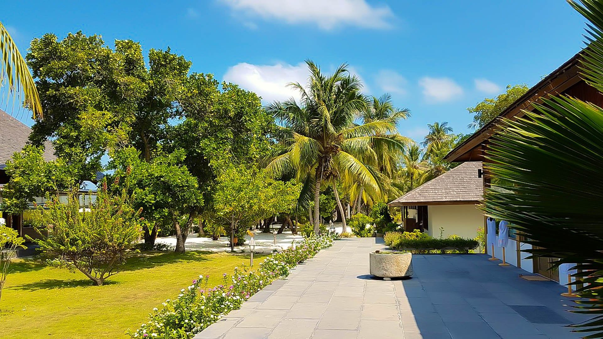 The Barefoot Eco Resort