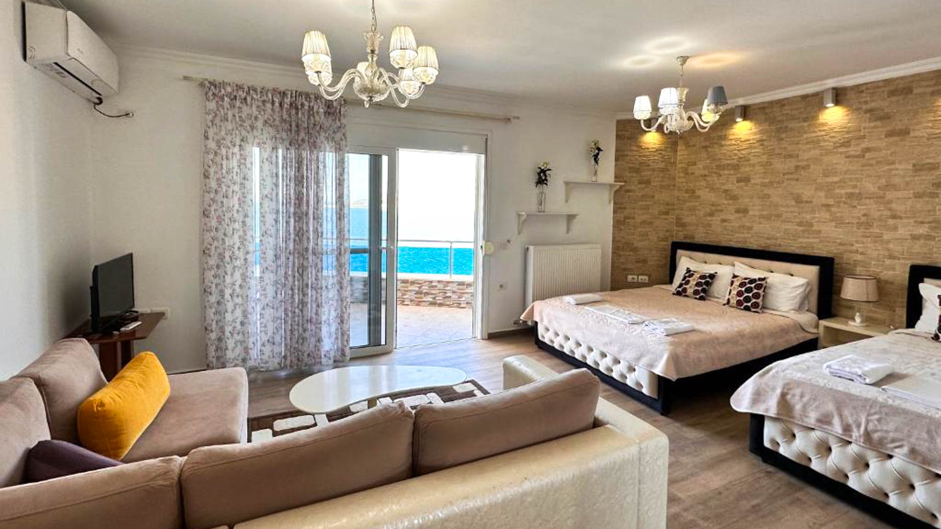 Bella Vista Hotel