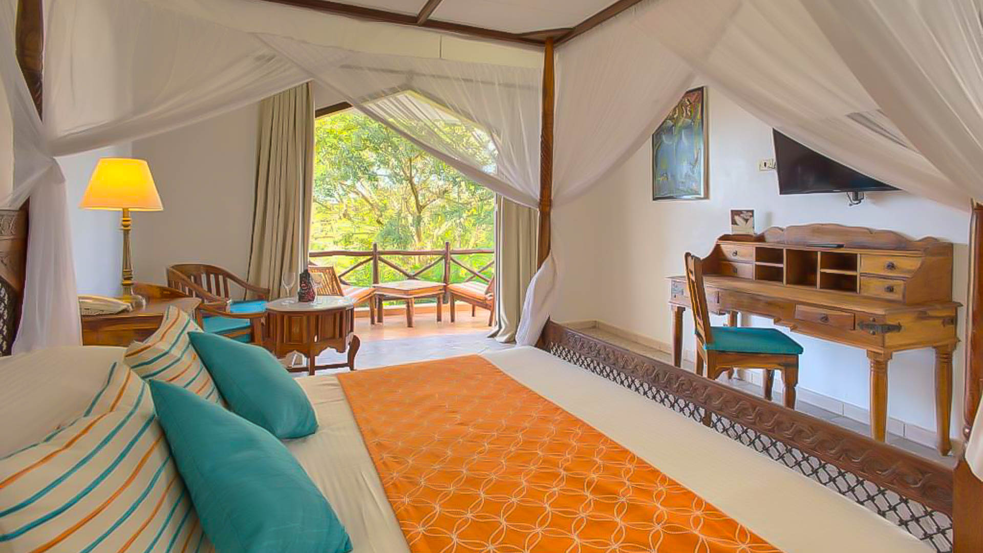 Bluebay Beach Resort & Spa