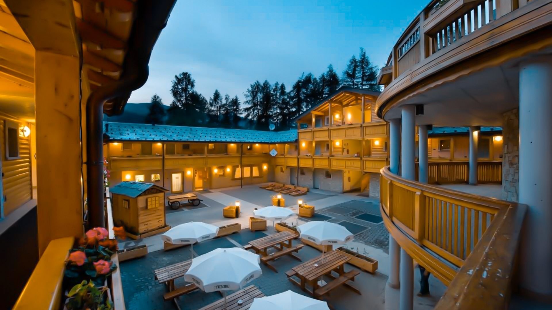 Boscone Suite Hotel