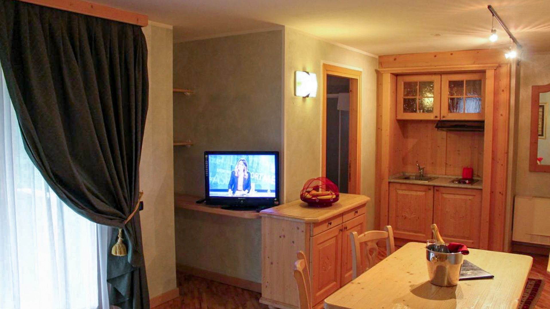 Boscone Suite Hotel