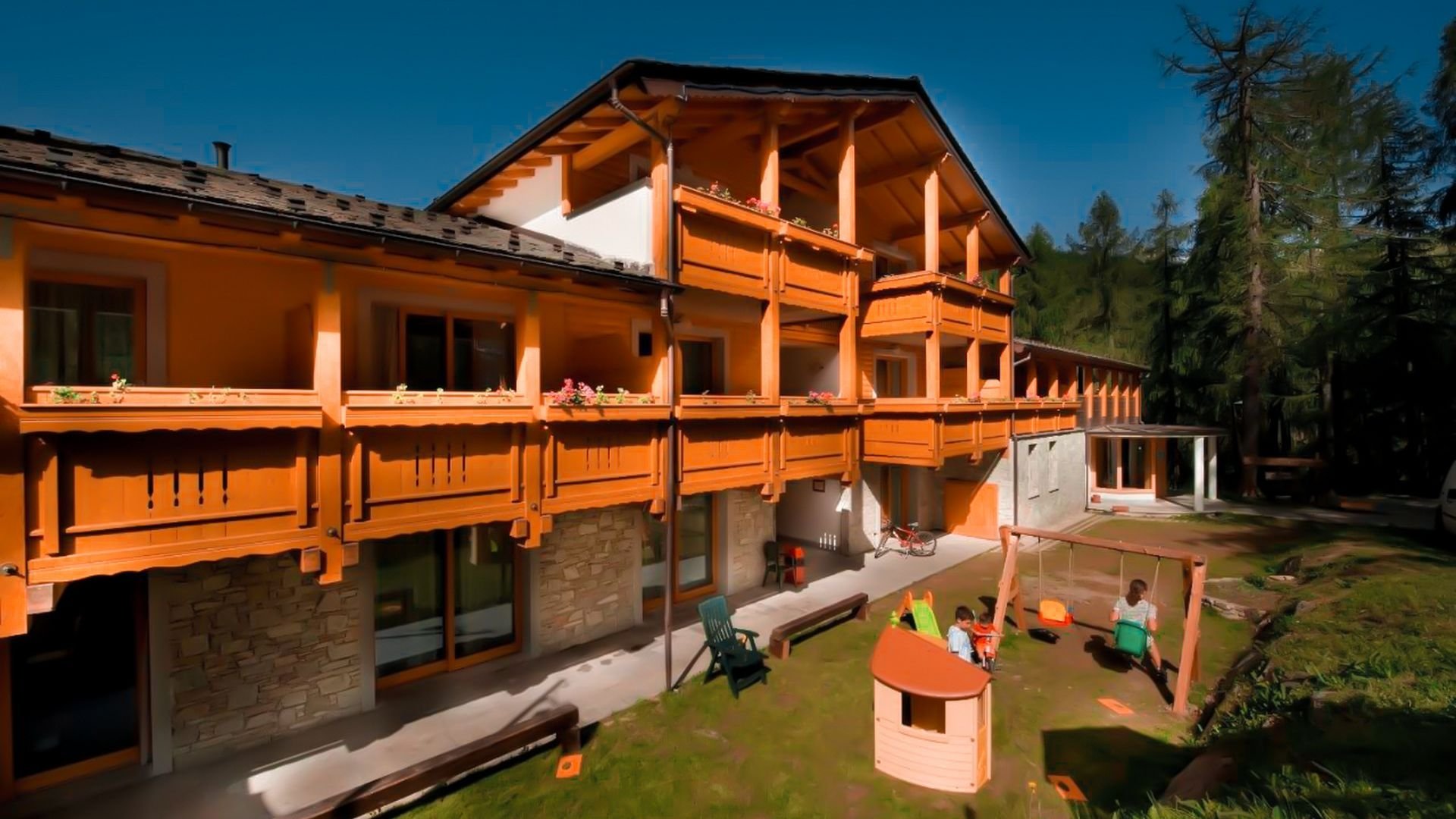 Boscone Suite Hotel