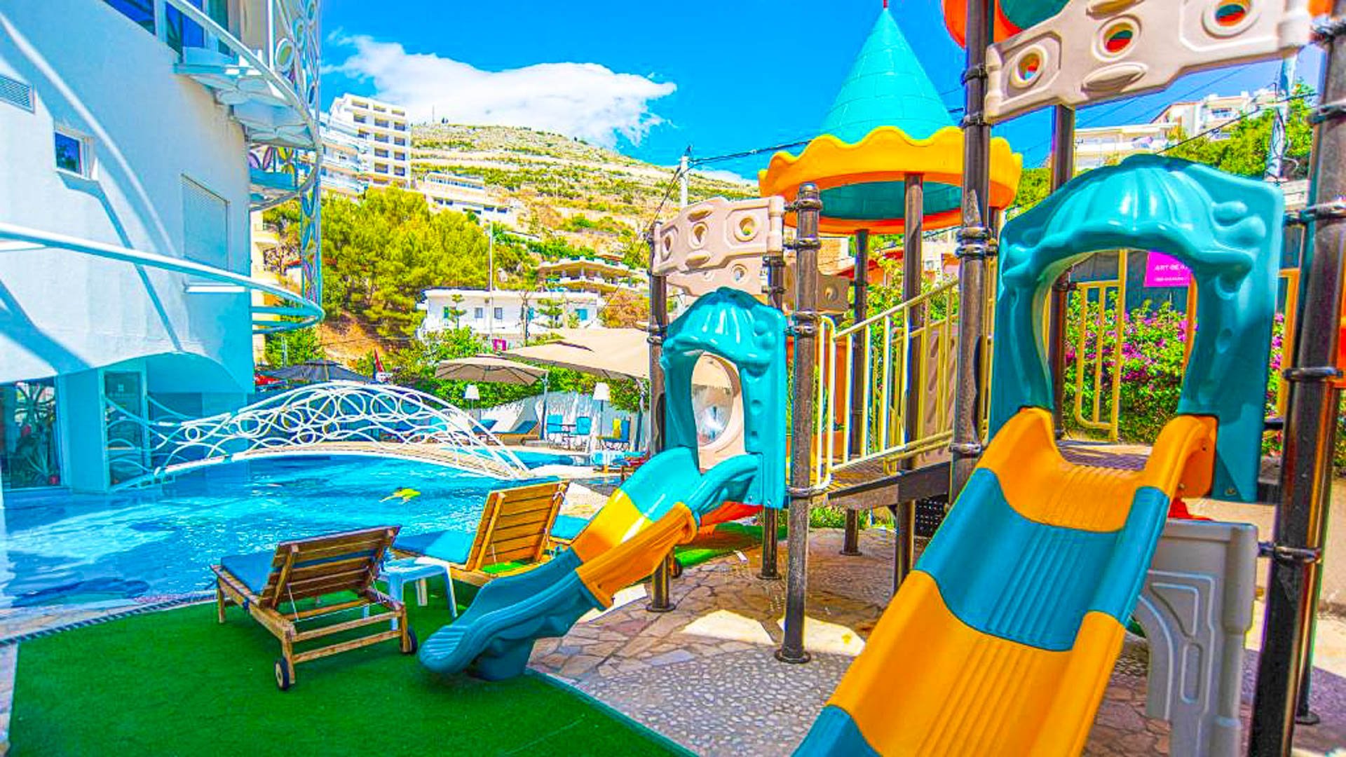 Bougainville Bay Hotel