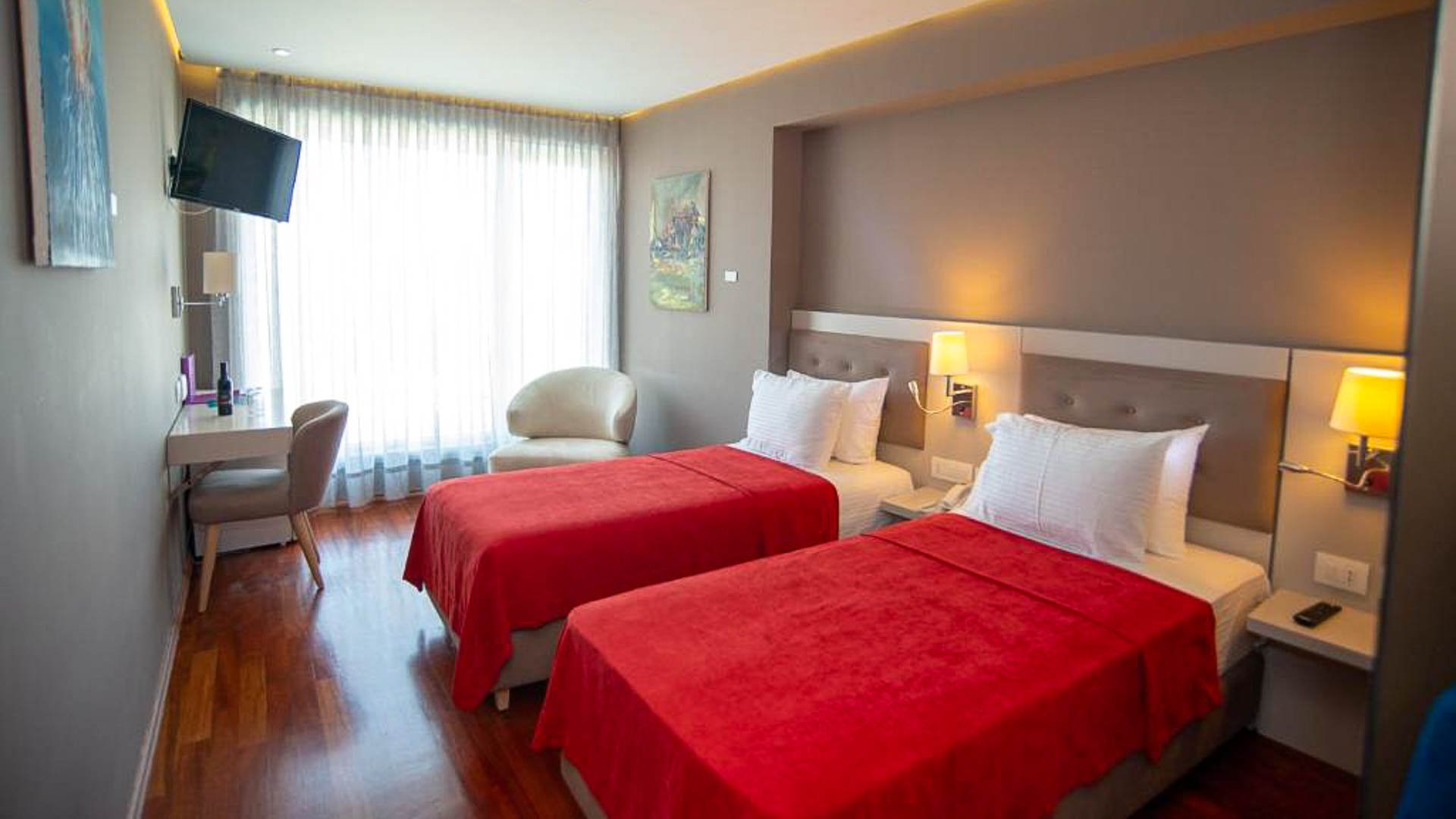 Bougainville Bay Hotel